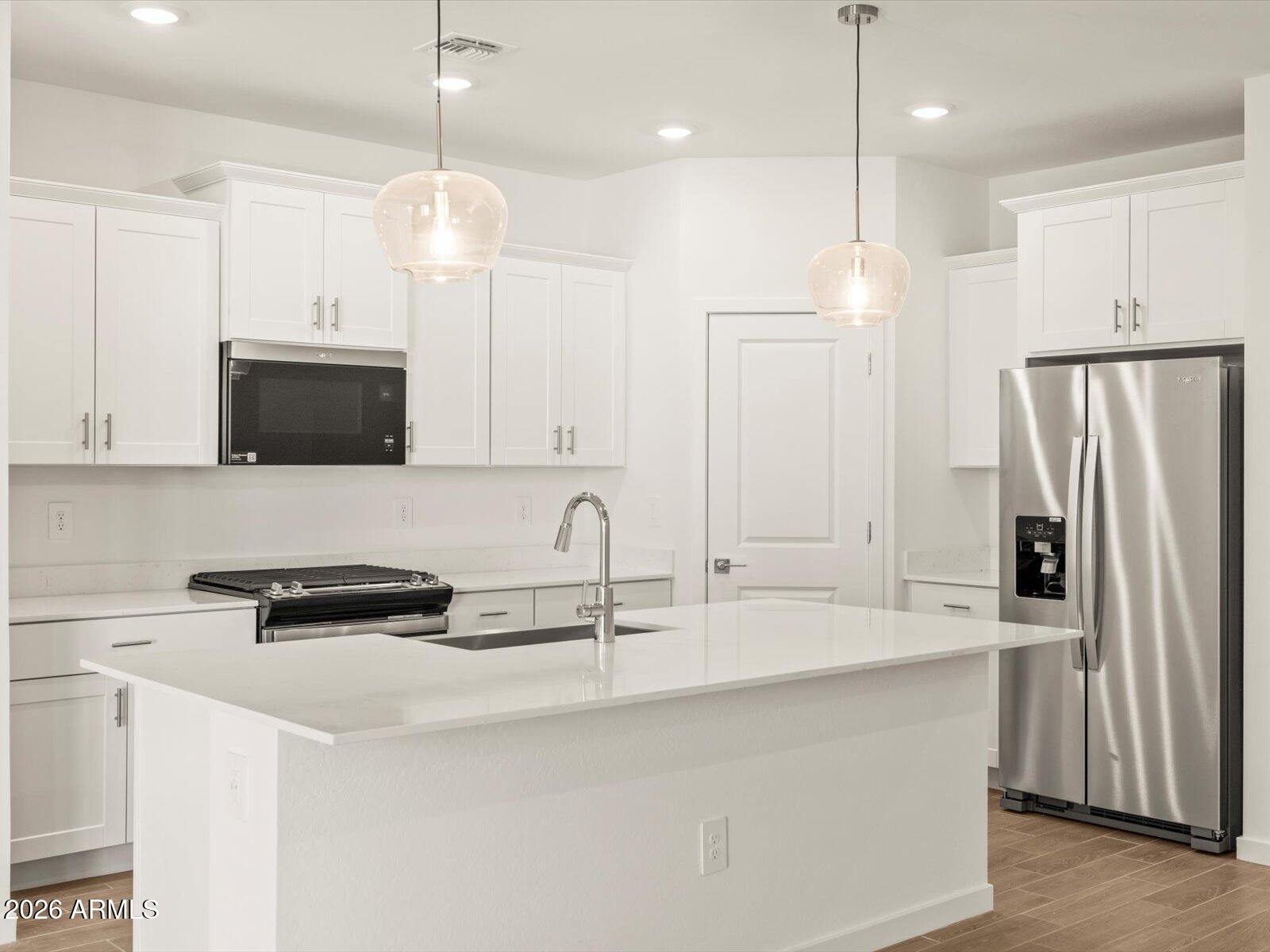 3604 N Camden Drive — photo