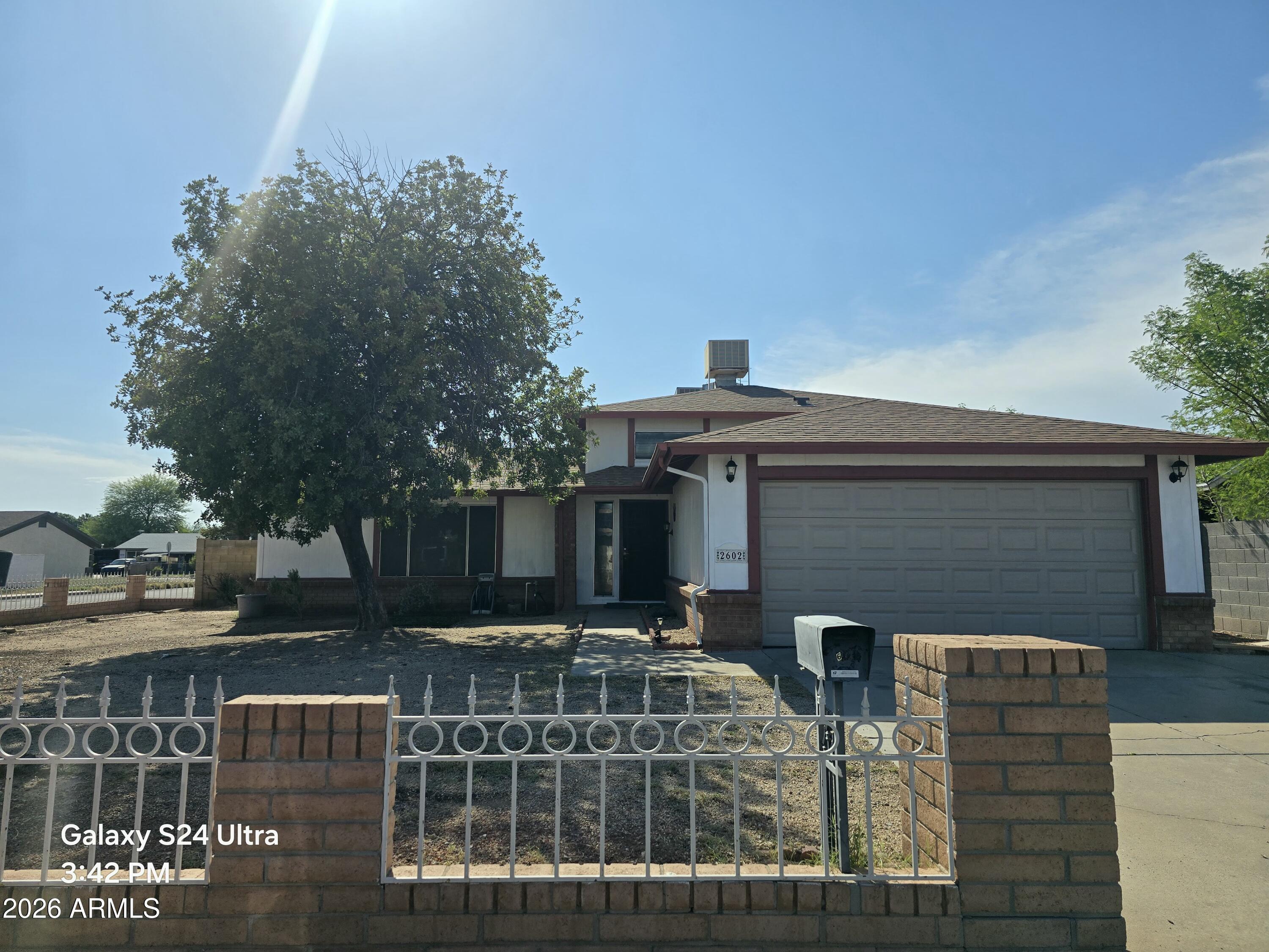 2602 N 60th Drive — photo