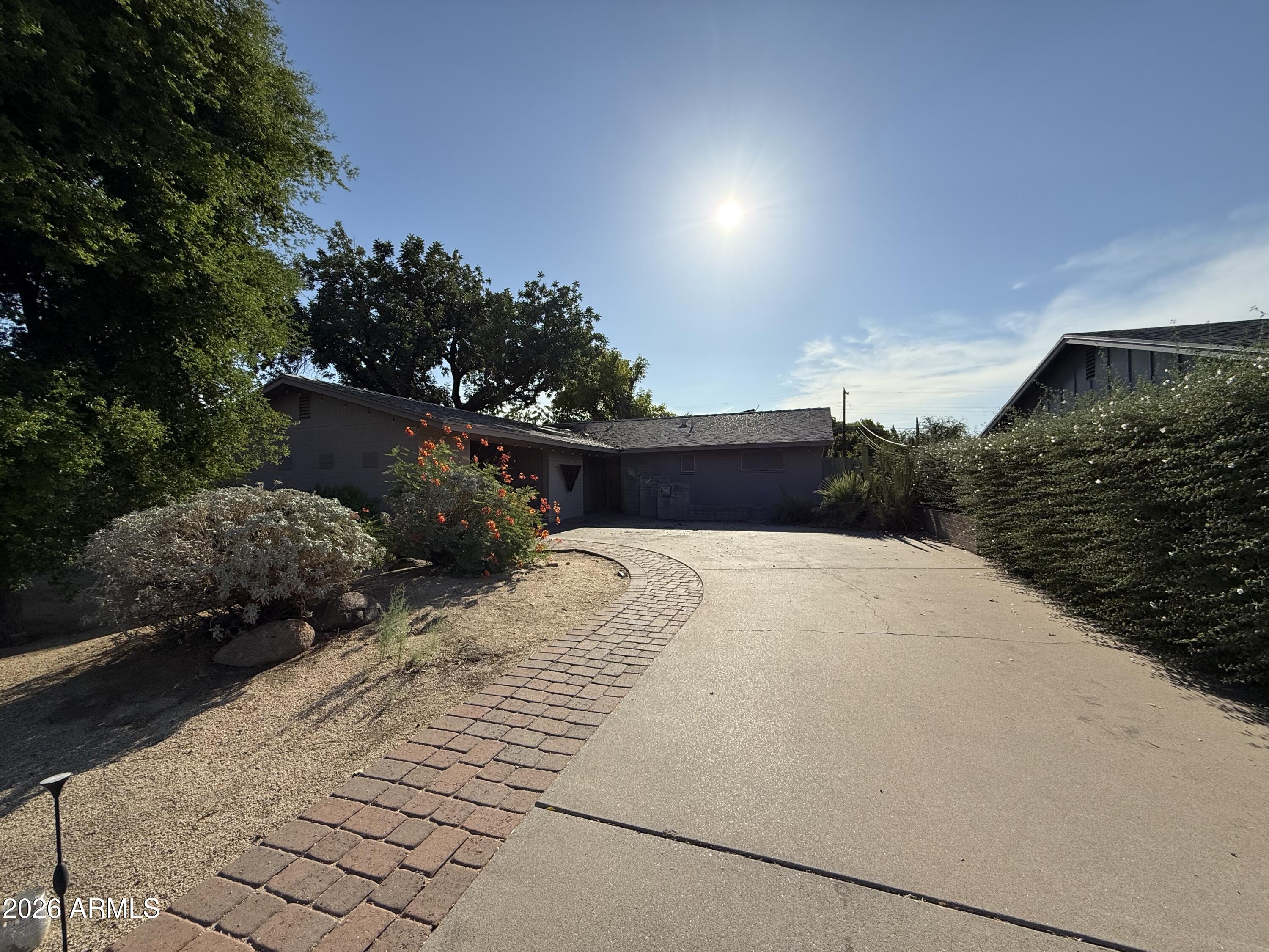 2114 S La Rosa Drive — photo