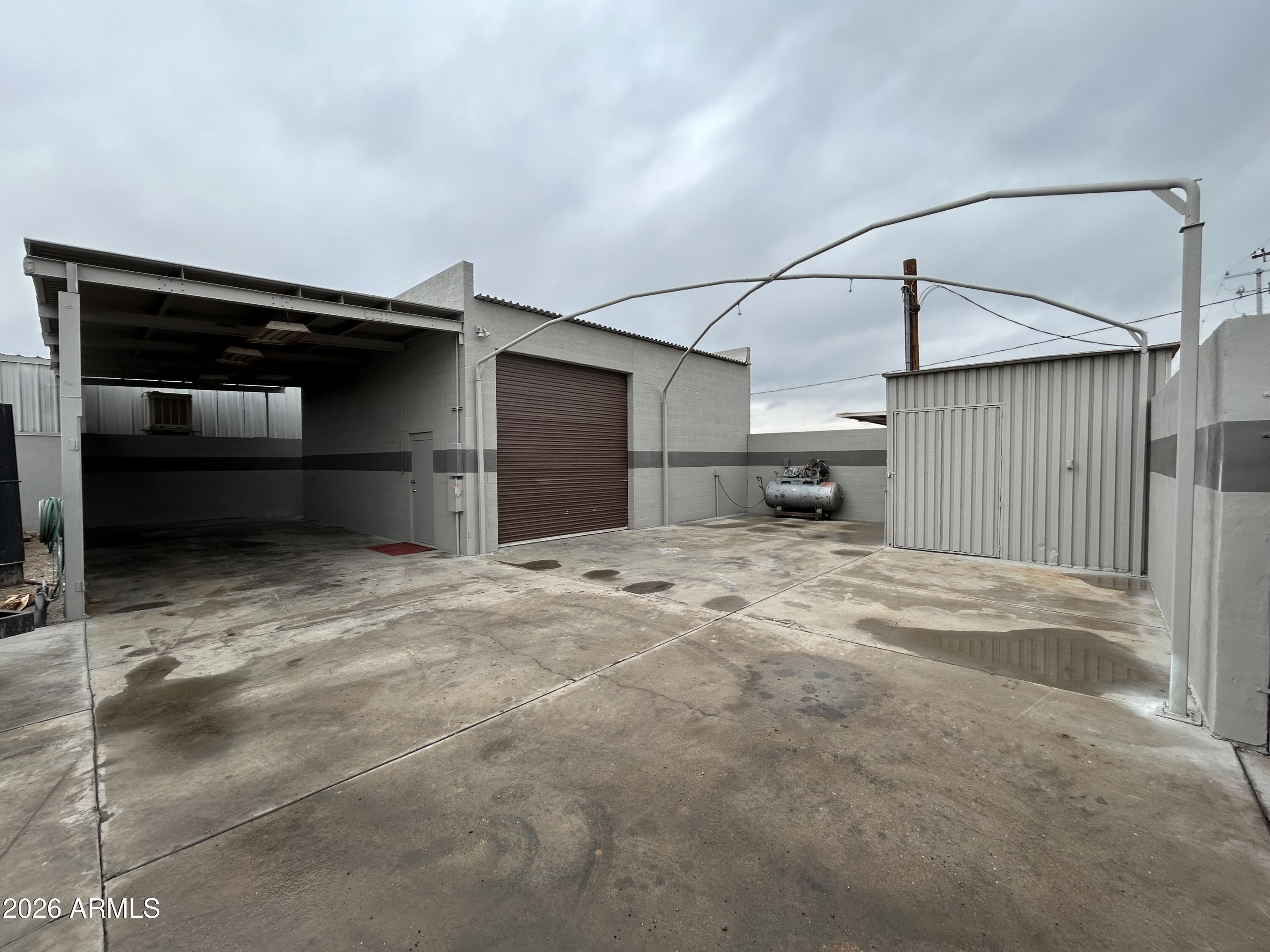 2314 W Louise Drive — photo