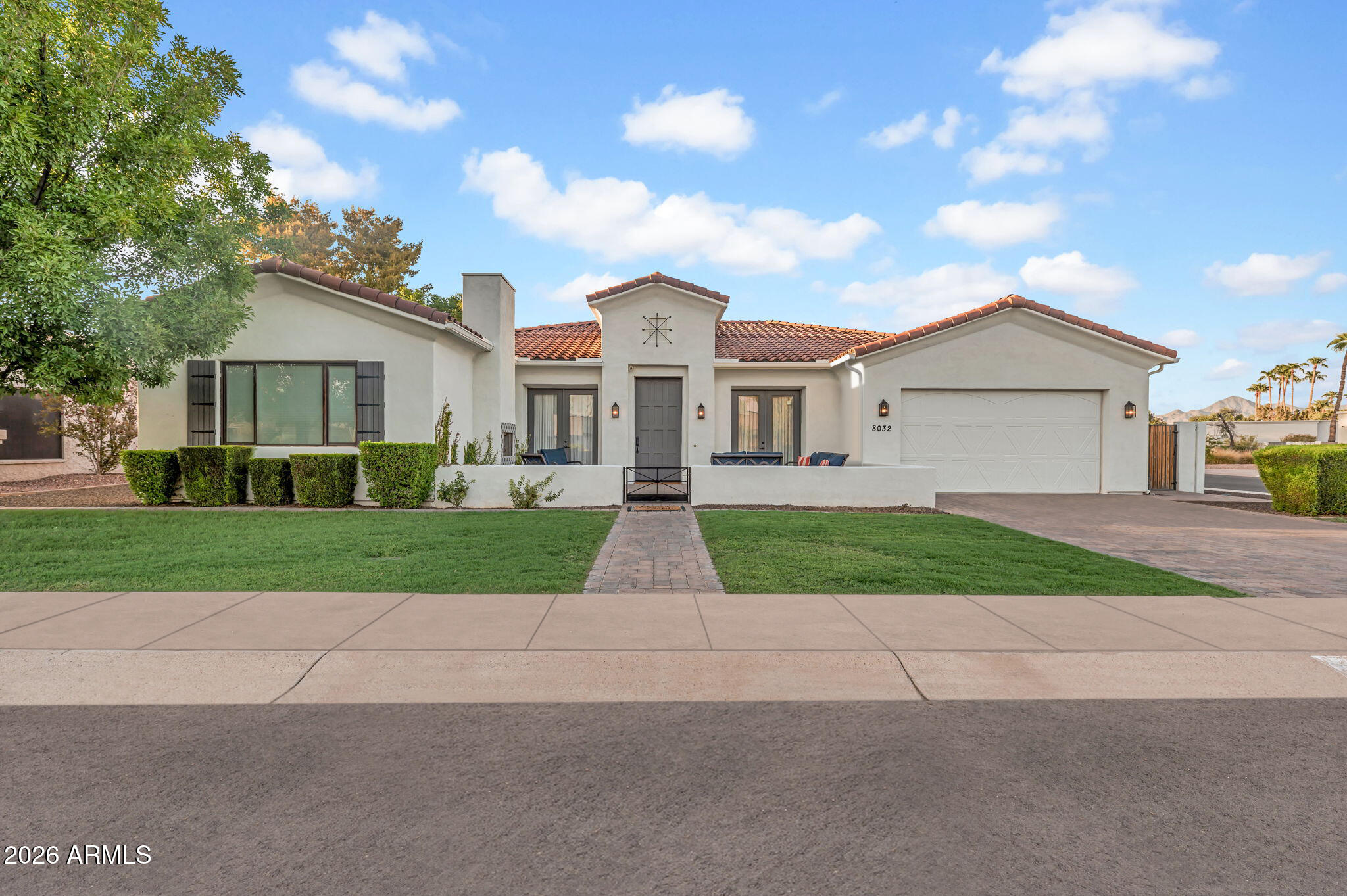 8032 E Del Laton Drive — photo
