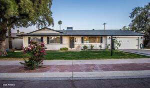 3115 E Yucca Street — photo