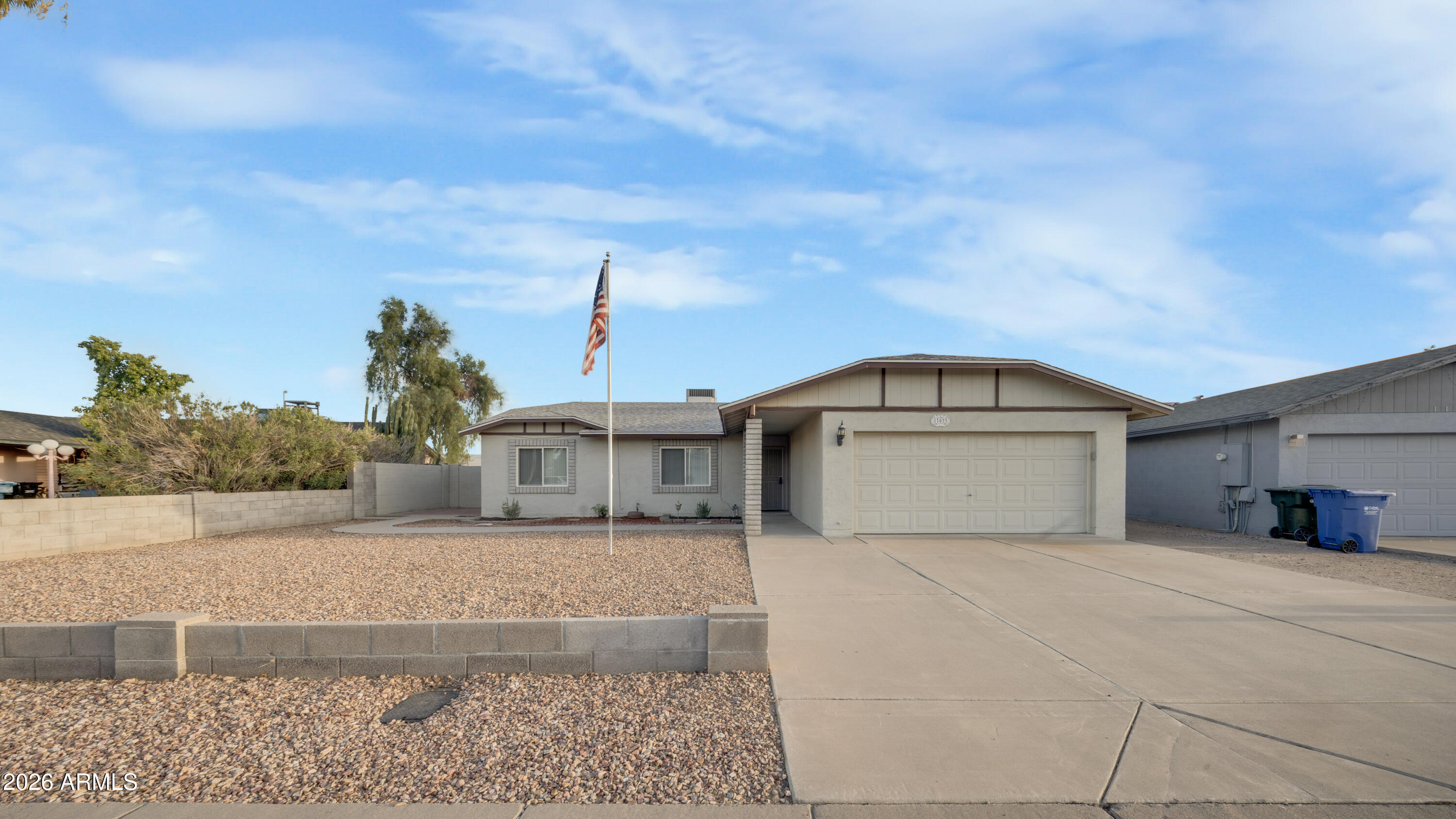 11033 W Devonshire Avenue — photo
