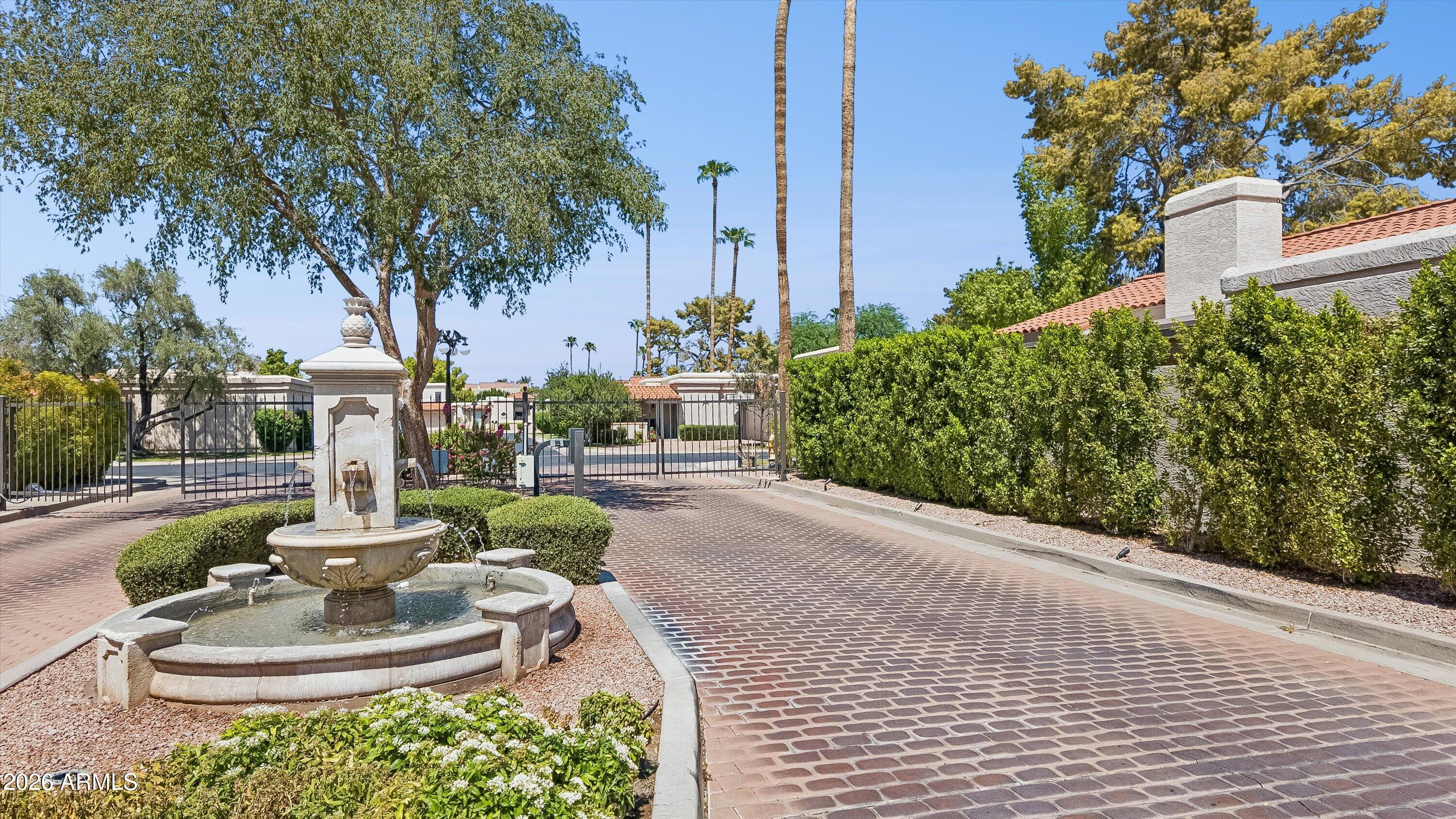 7215 E Buena Terra Way — photo