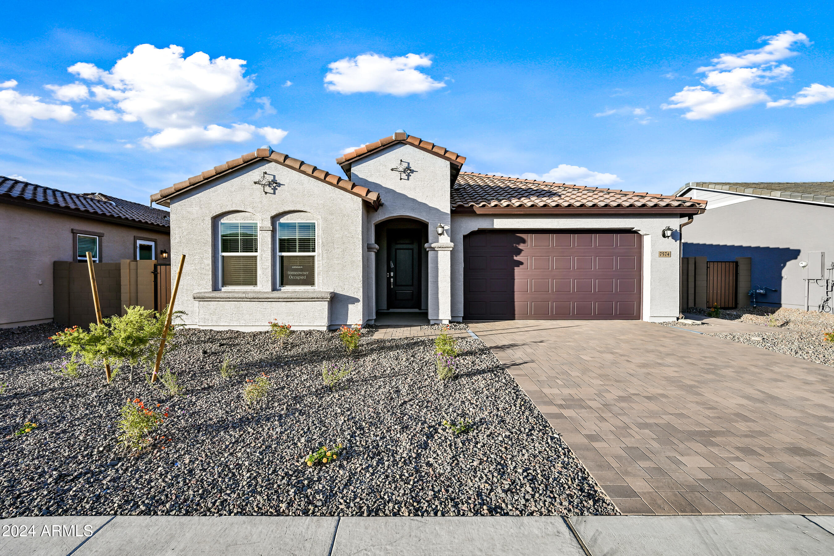 7574 W Jackrabbit Lane — photo