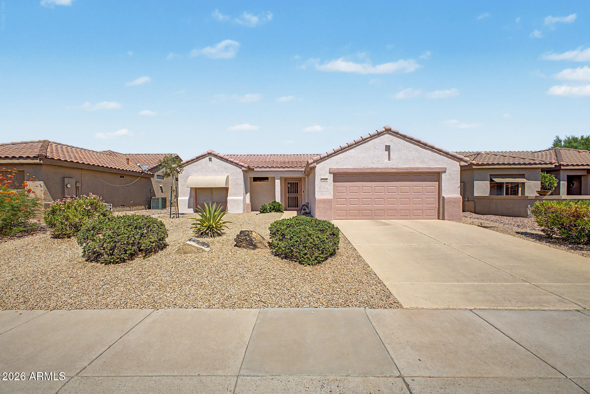 16446 W Rock Springs Lane — photo
