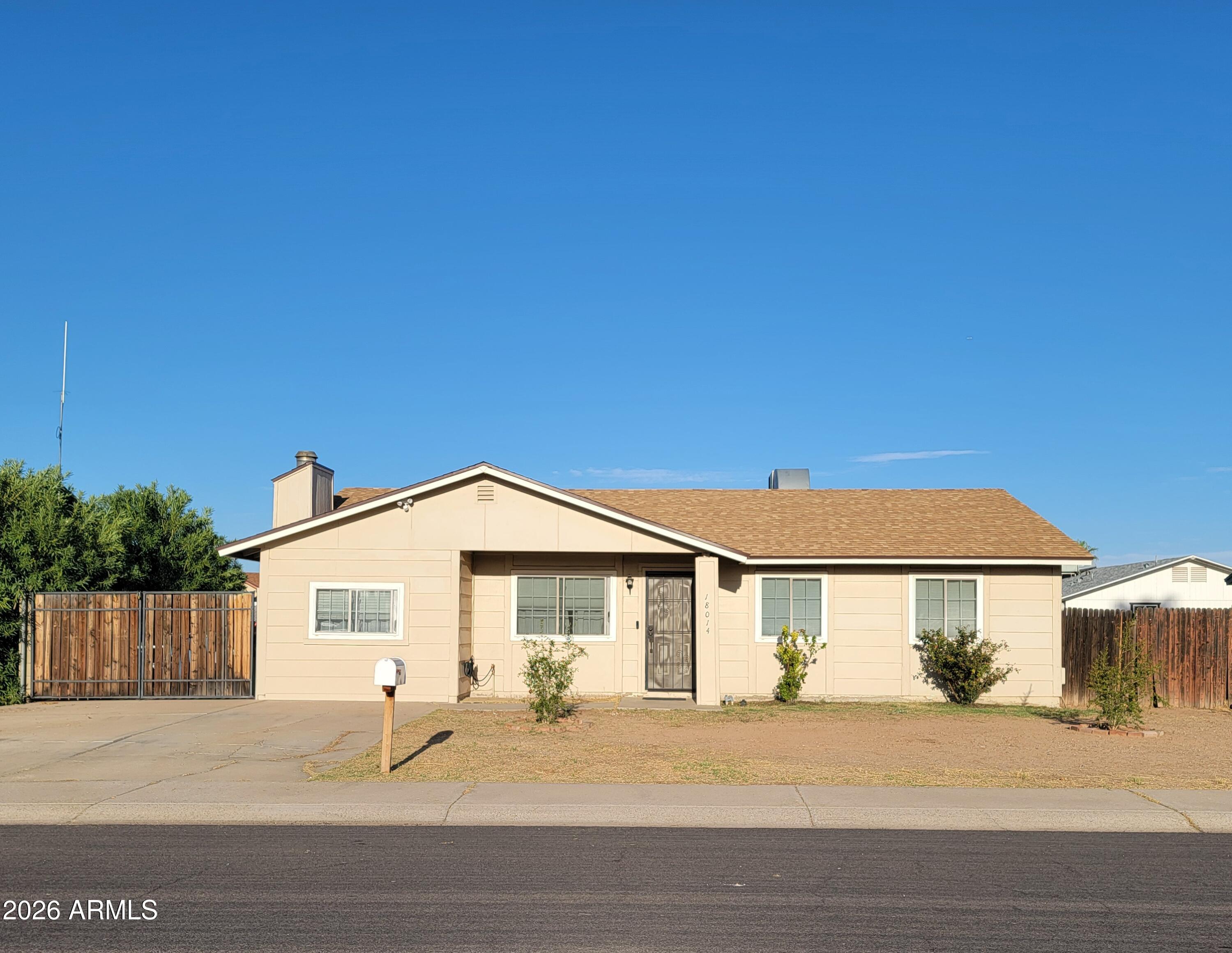 18014 N 31st Drive — photo
