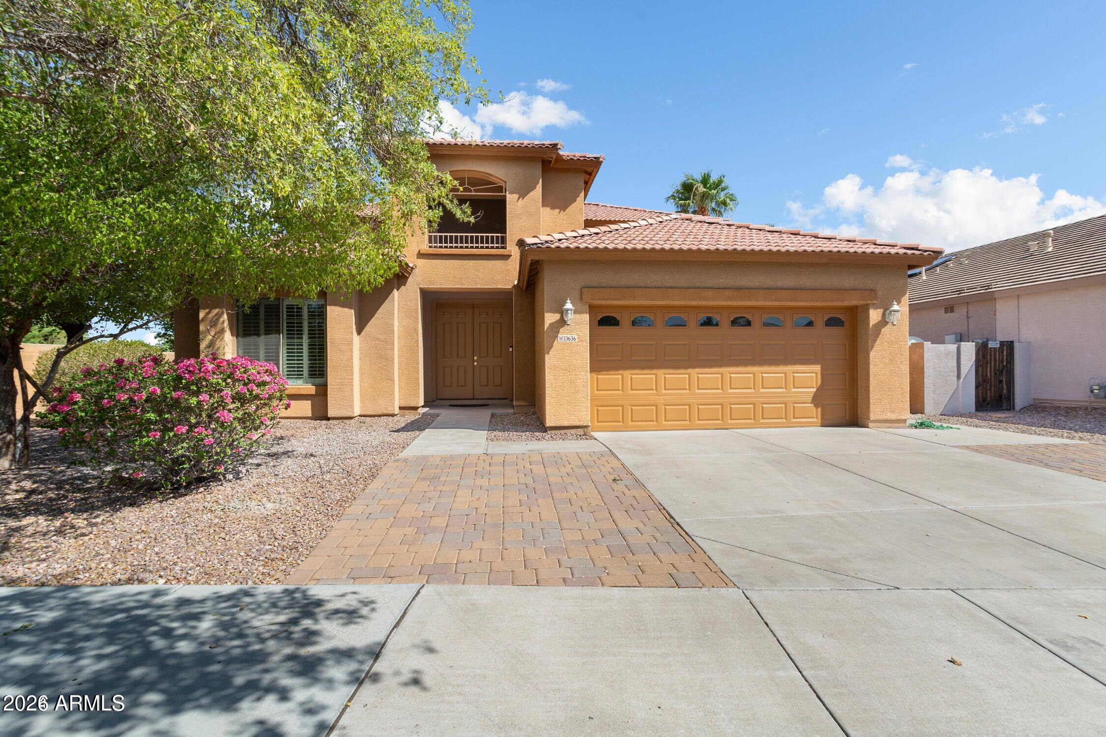 13636 W Mauna Loa Lane — photo