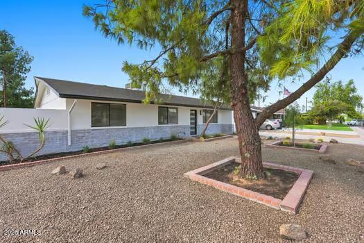 3821 W Desert Park Lane — photo