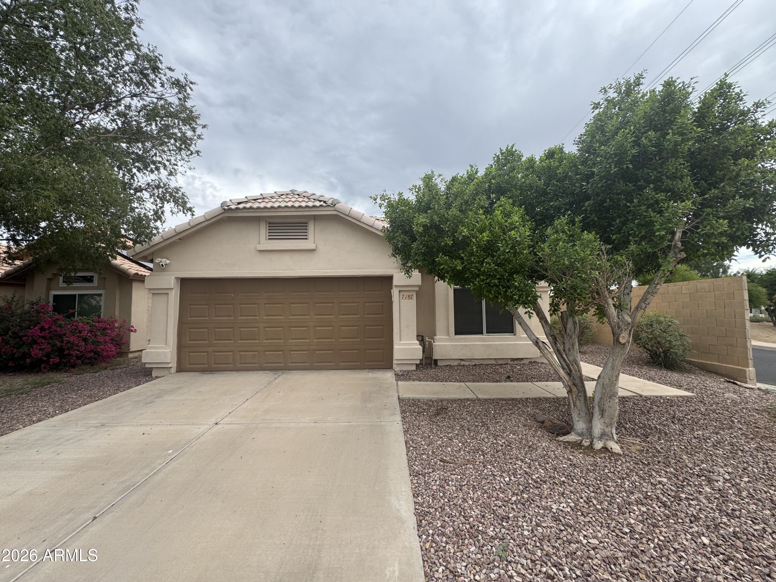 7187 S Parkside Drive — photo