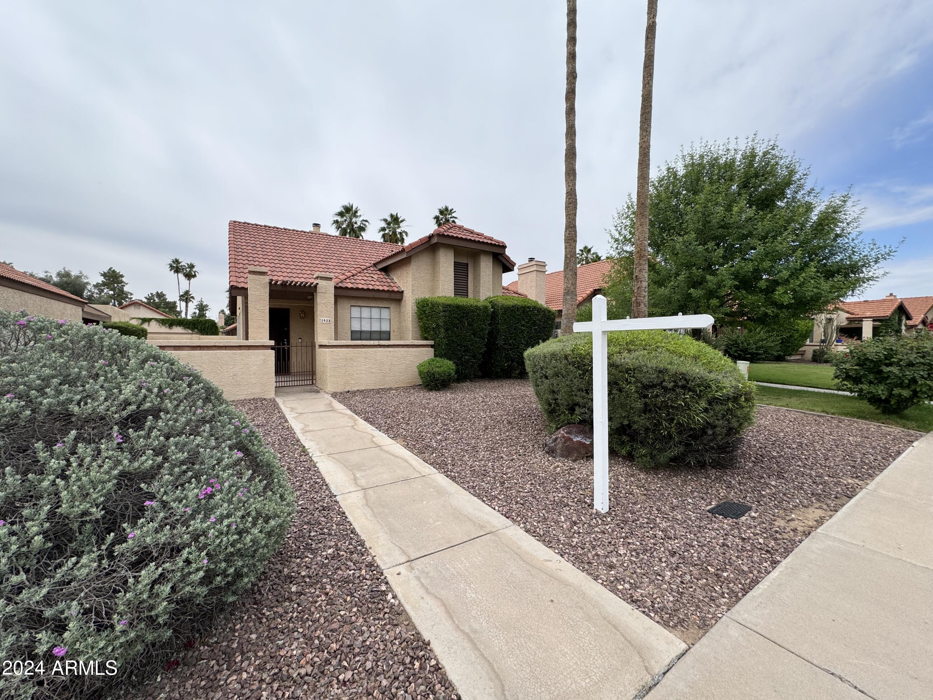 1823 E Secretariat Drive — photo
