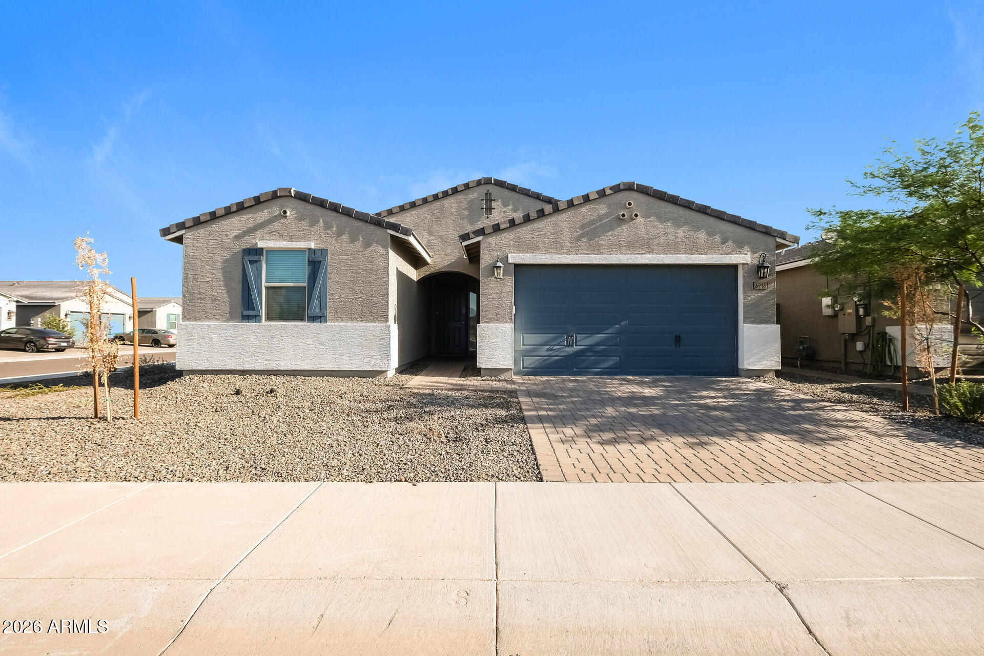 6918 W Samantha Way — photo