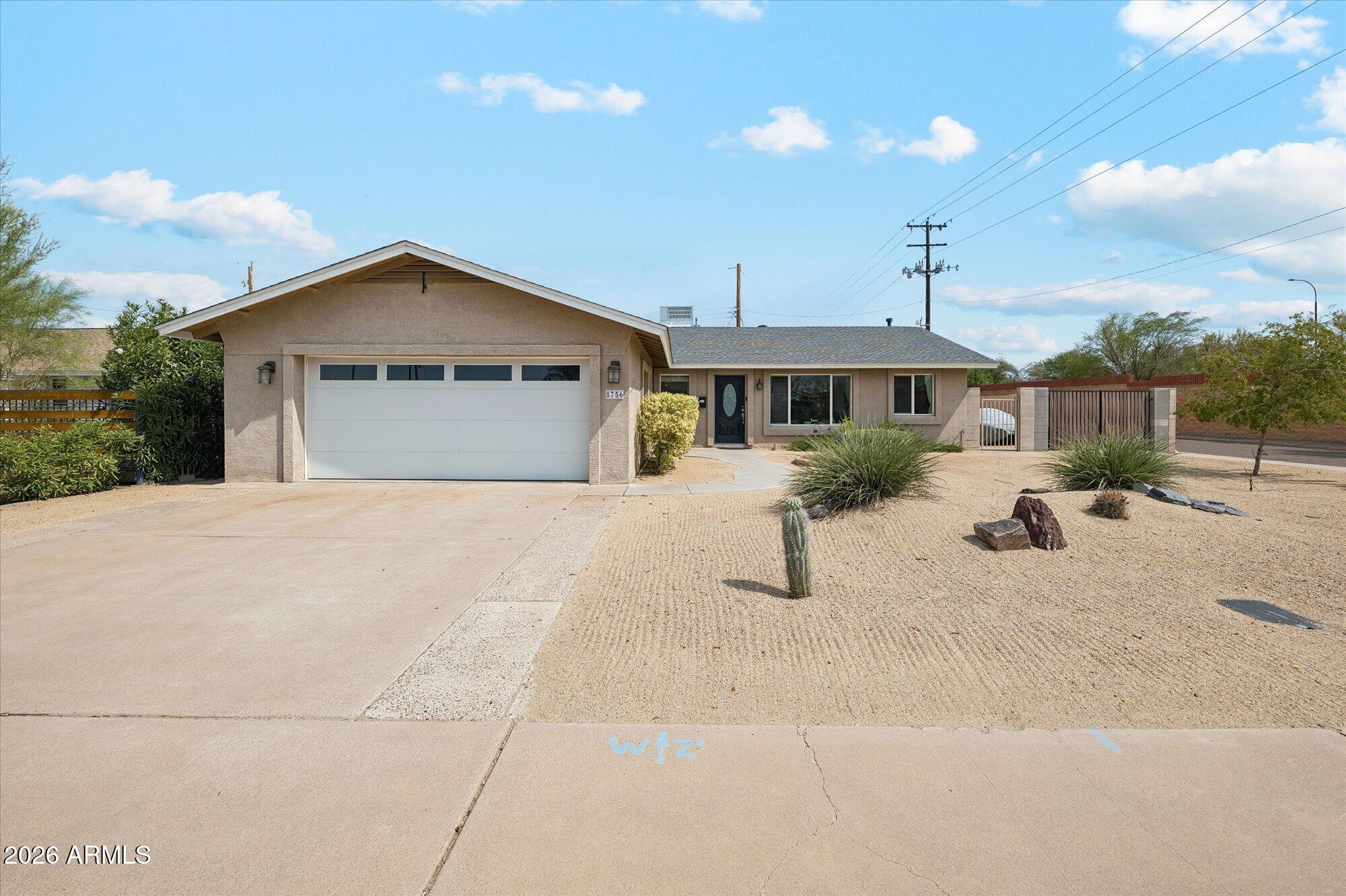 8756 E Valley View Road — photo