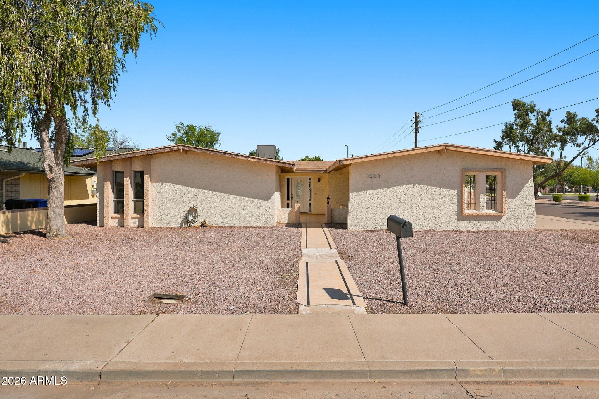1008 W Drummer Avenue — photo