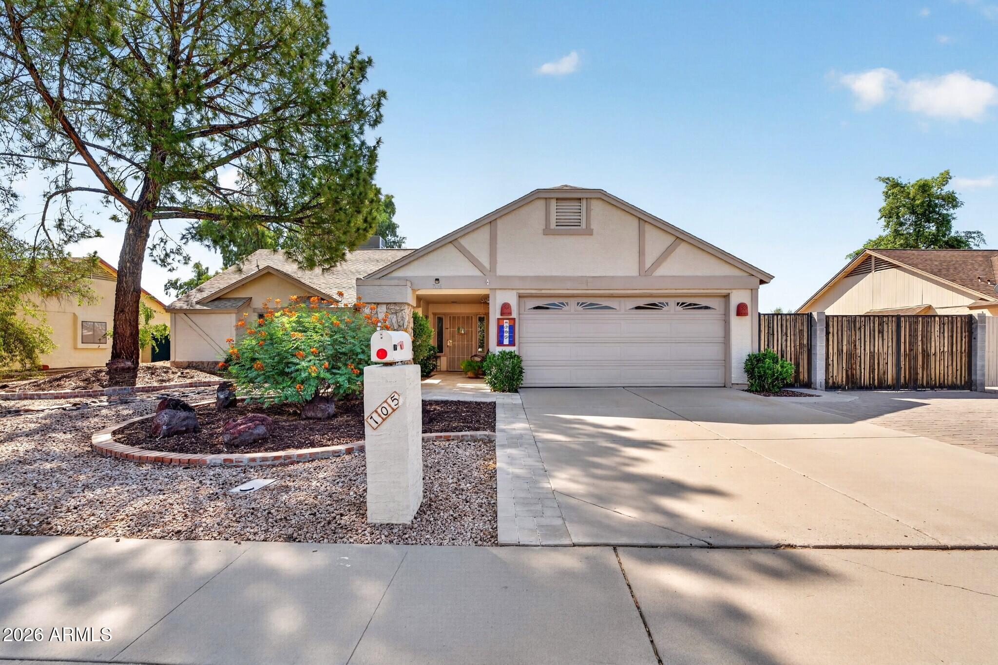 705 W Alamo Drive — photo