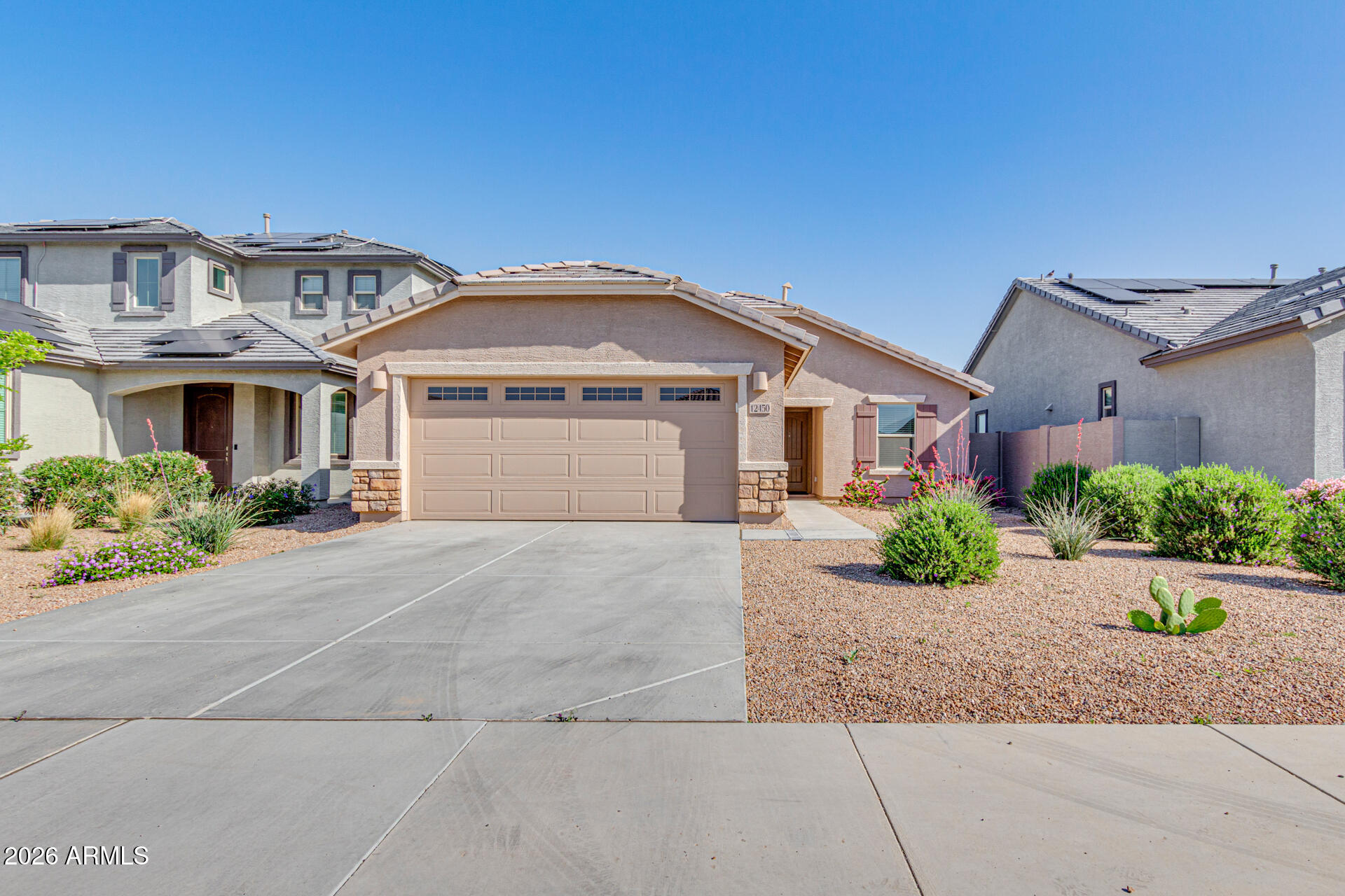 12450 W Myrtle Court — photo