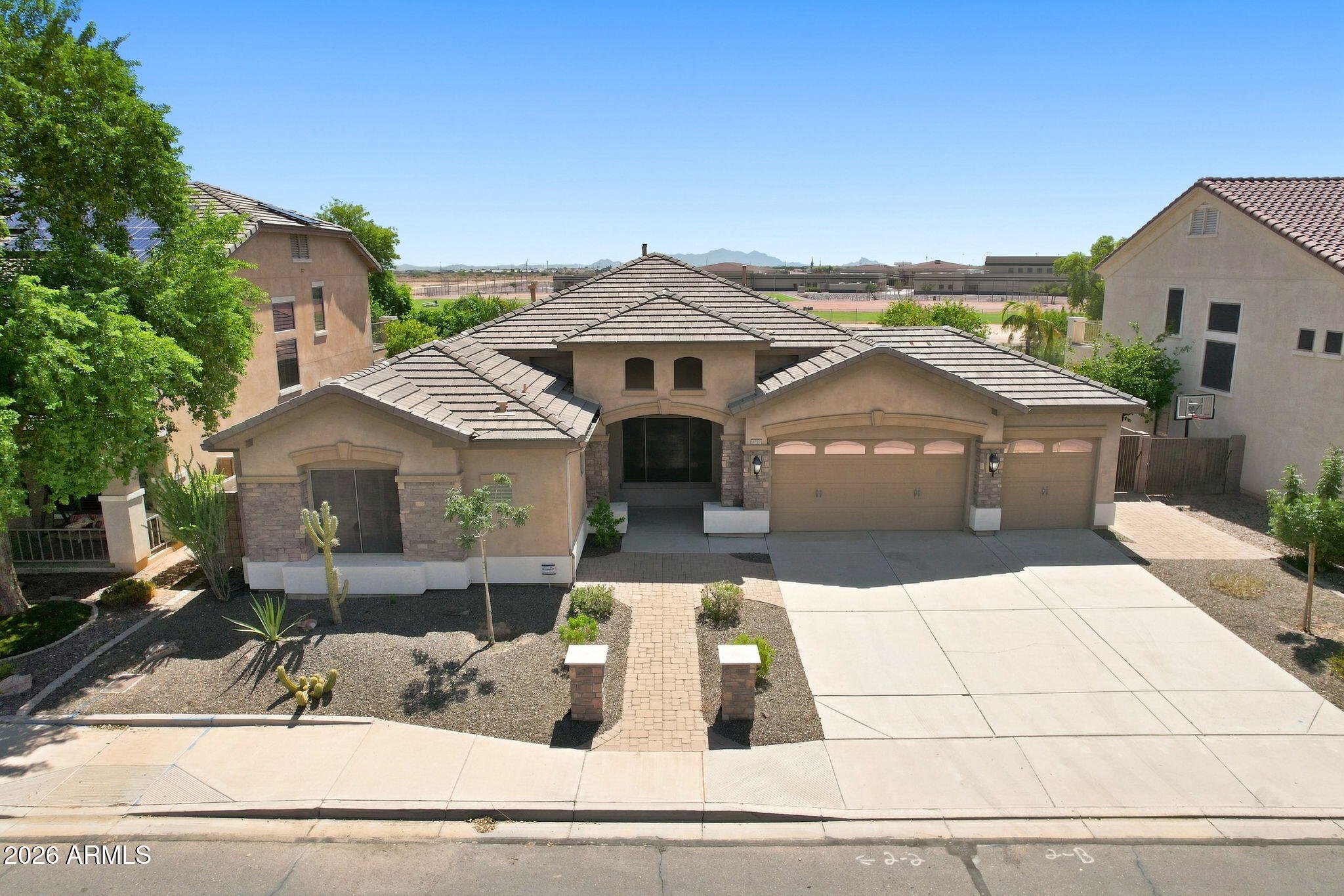 3010 N Summer Lane — photo