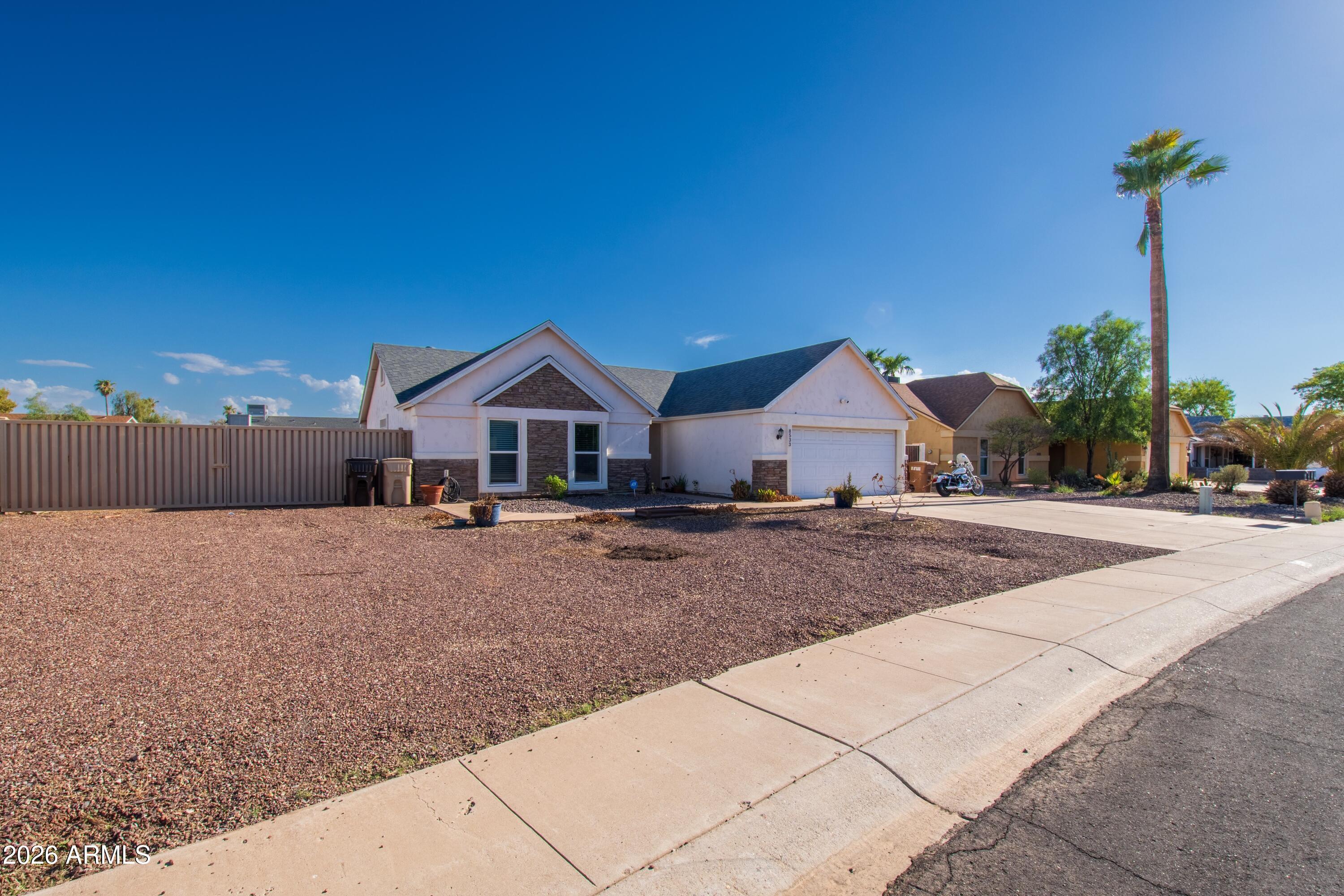 8533 W Corrine Drive — photo