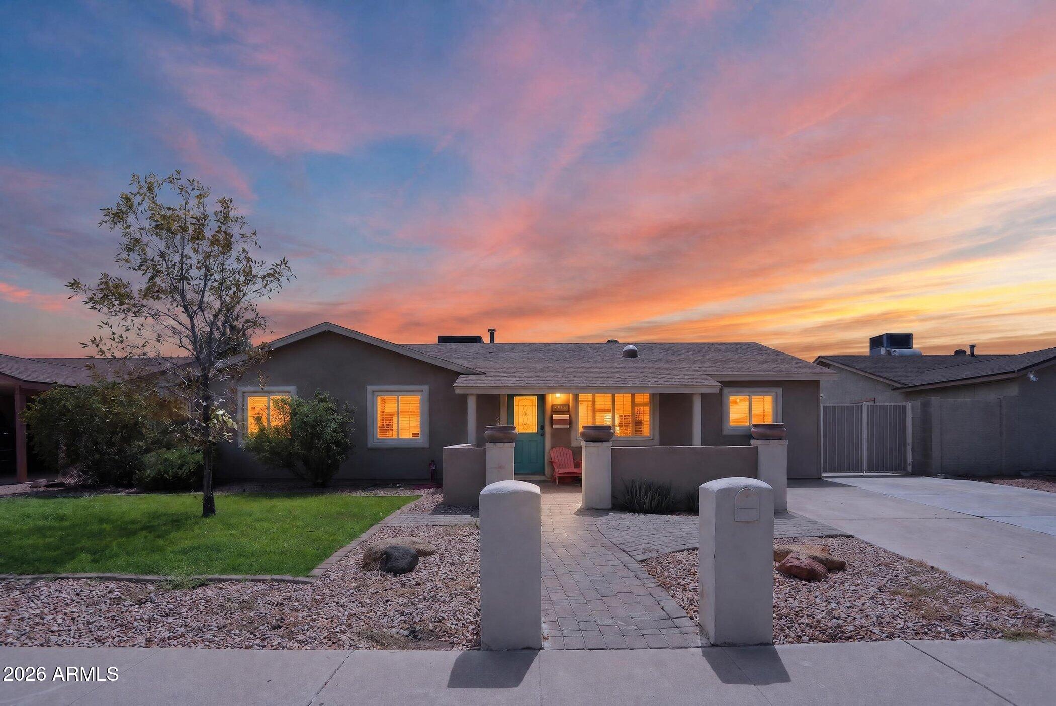 3629 E Winchcomb Drive — photo