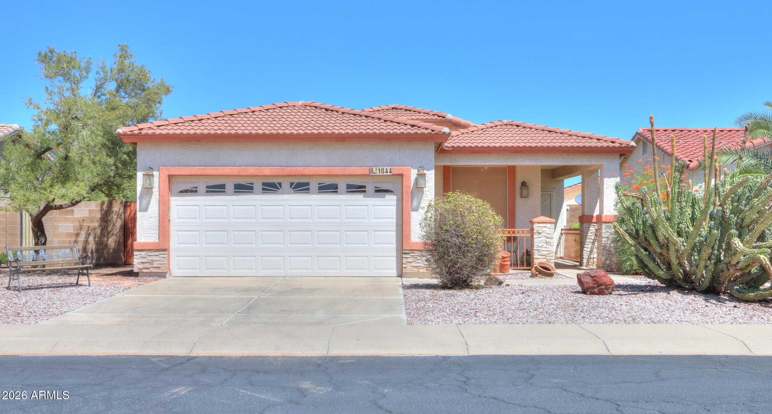 1844 E Sycamore Road — photo