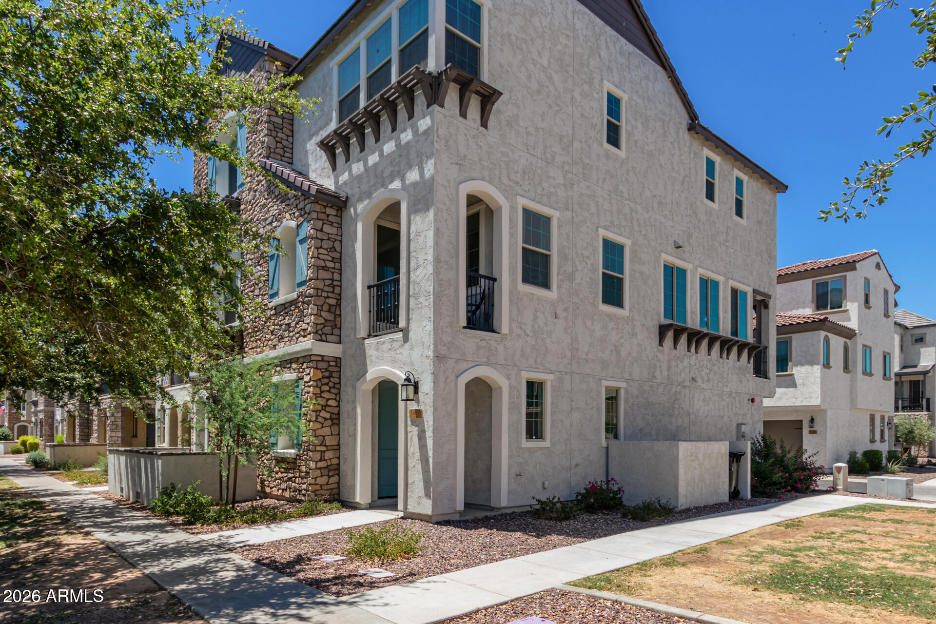 1697 E Hampton Lane — photo