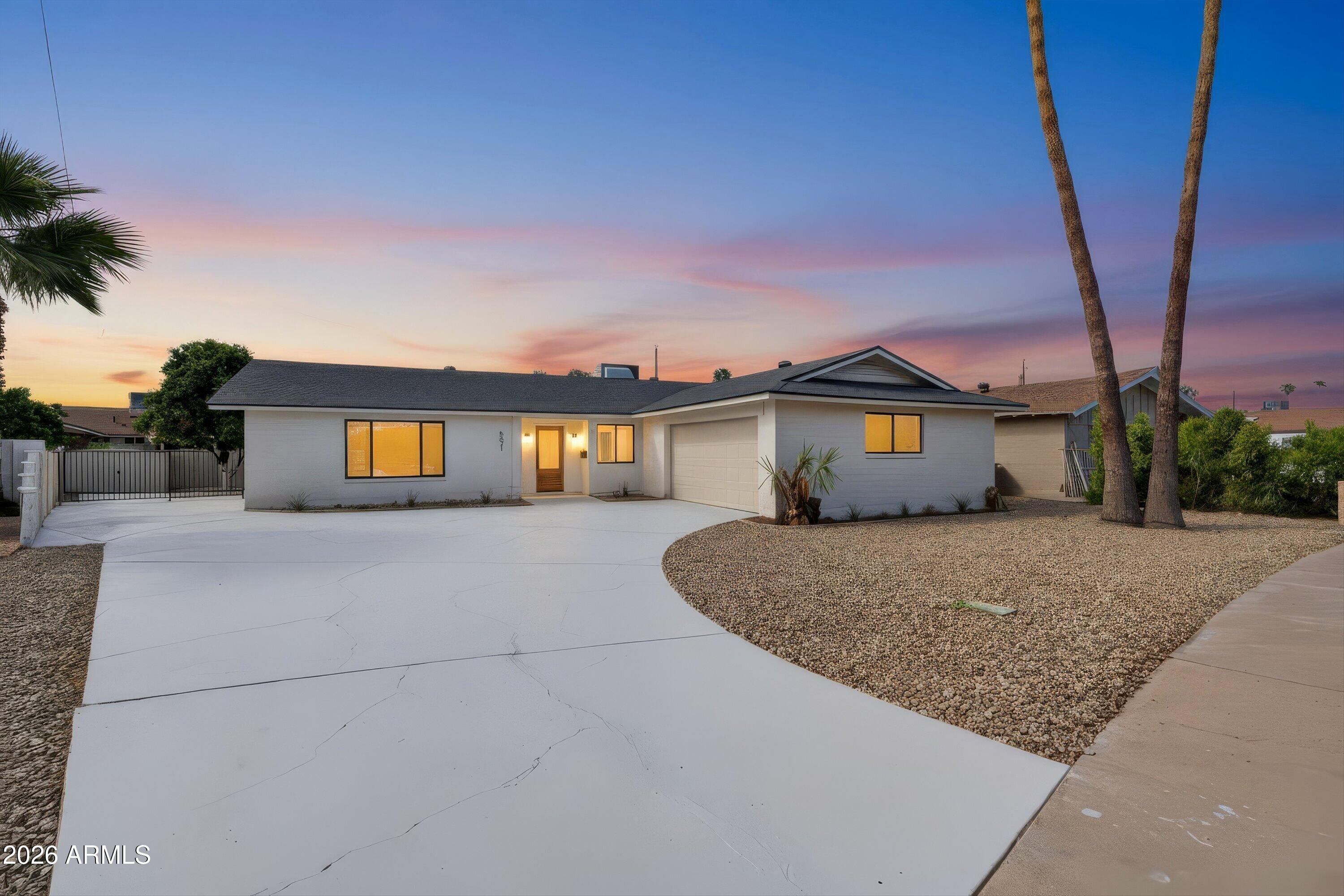 8631 E Sage Drive — photo