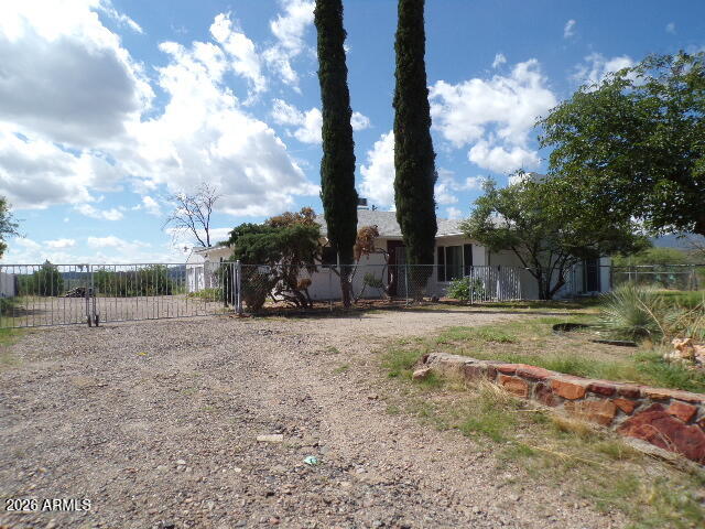 564 E Noble Drive, Globe, AZ 85501 — photo 2
