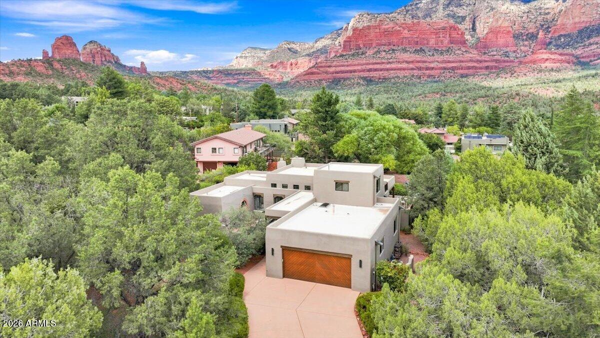 75 Navajo Trail — photo