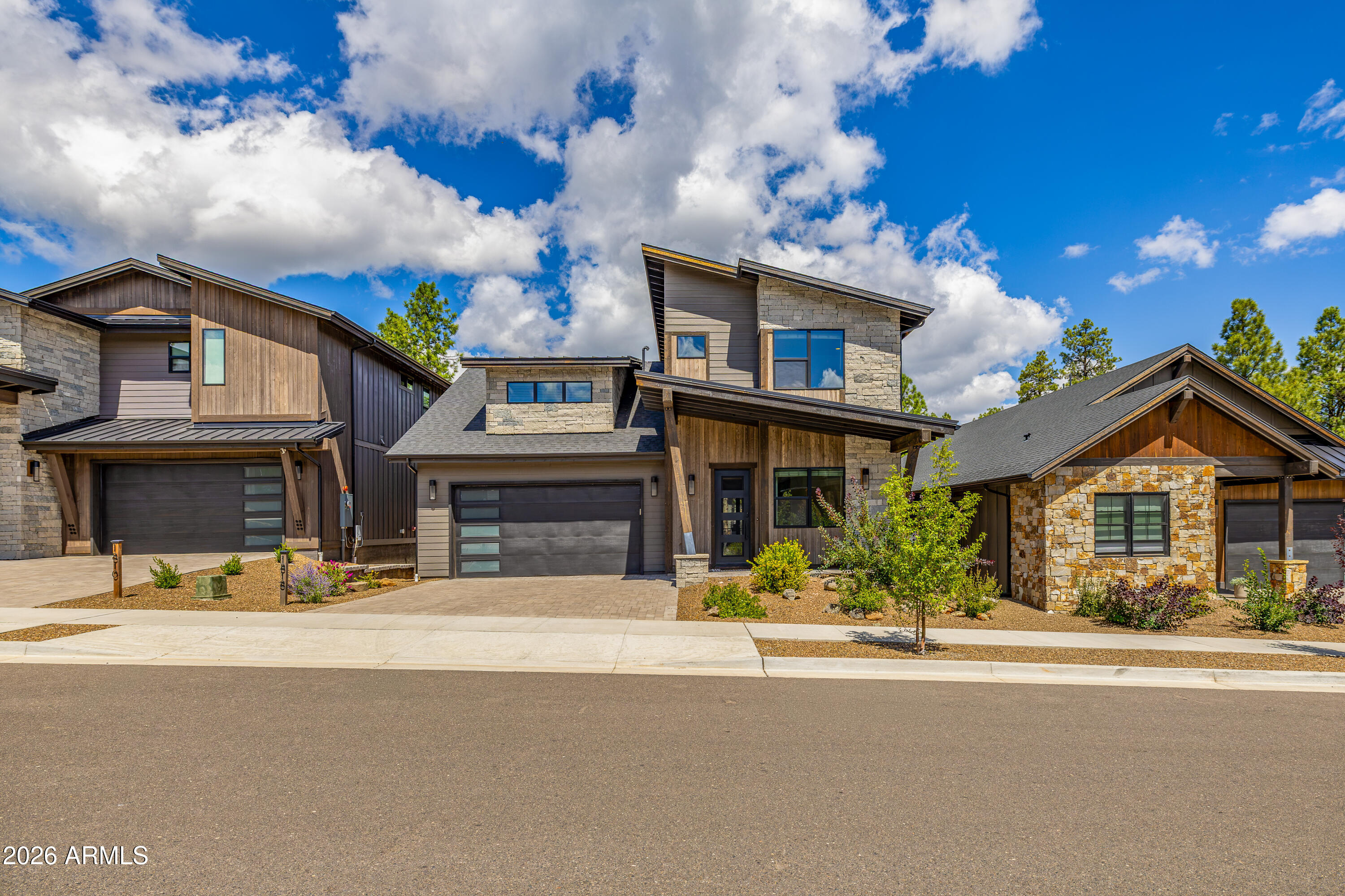 1818 E Magnolia Drive — photo