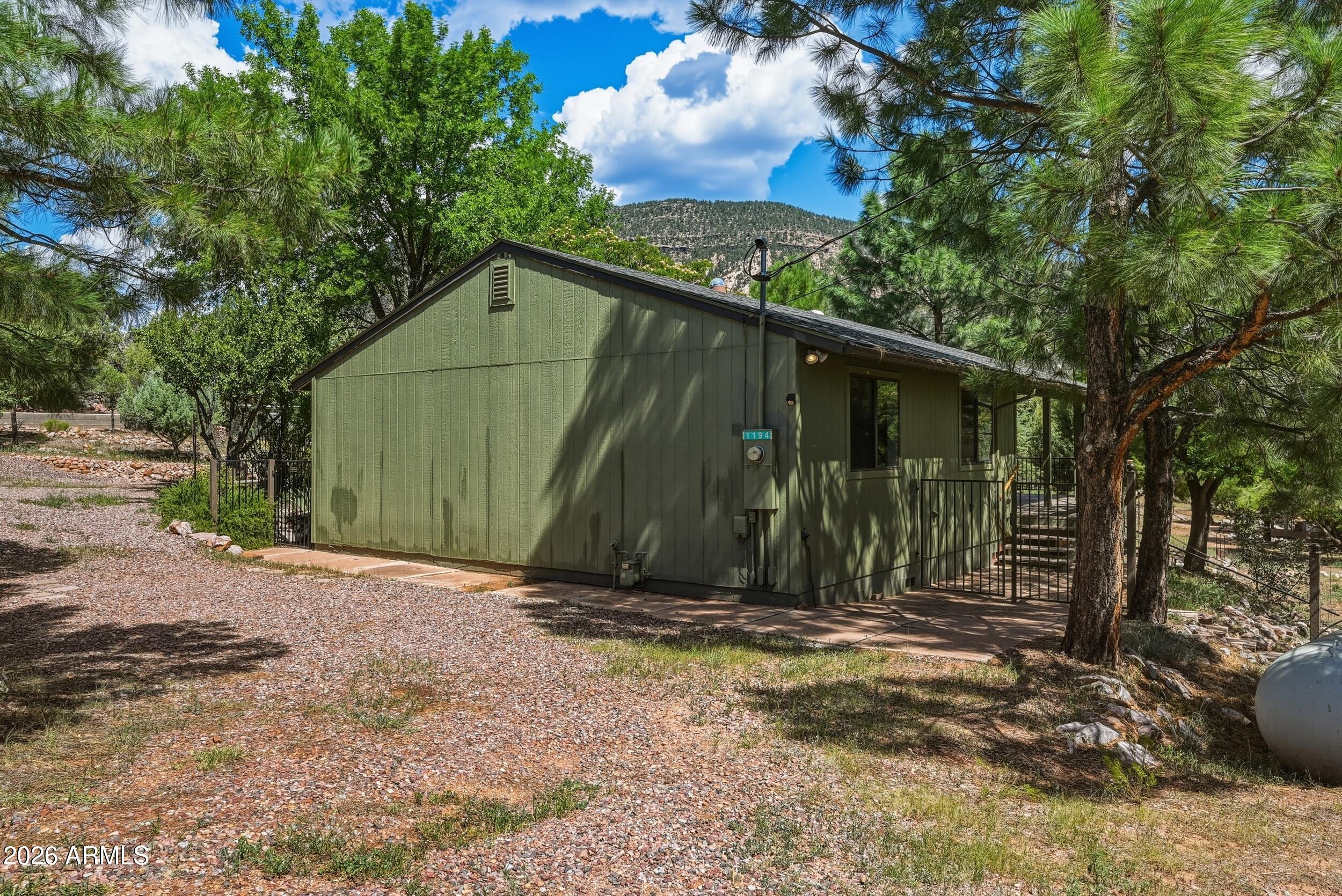 1194 W Beaver Flat Road — photo