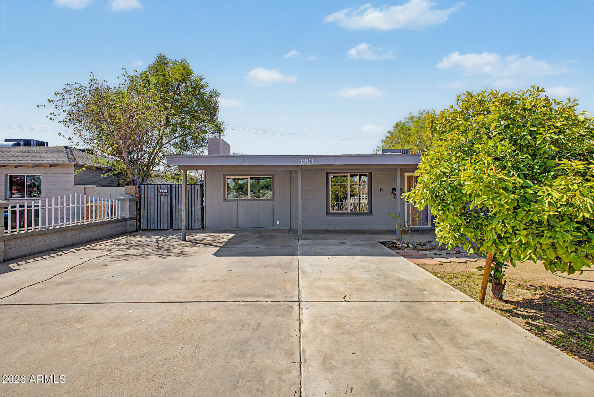 3201 W Bethany Home Road — photo