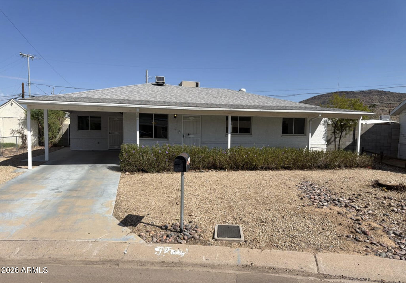 1738 W North Lane — photo