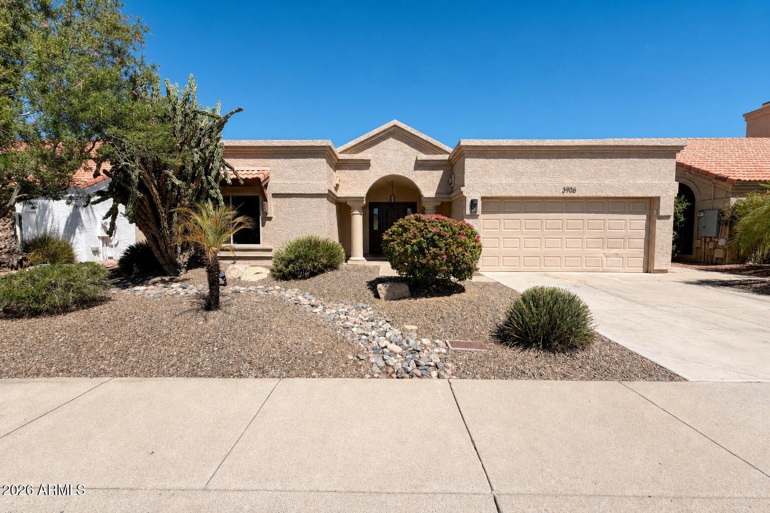 3906 E Amberwood Drive — photo