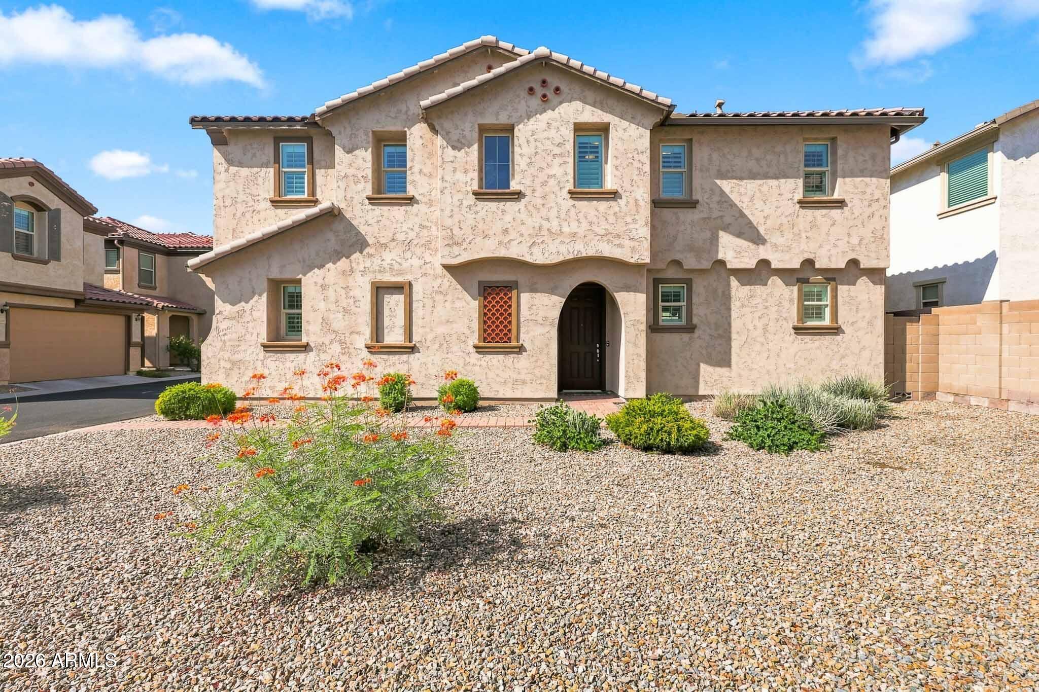 4636 E Beck Lane — photo