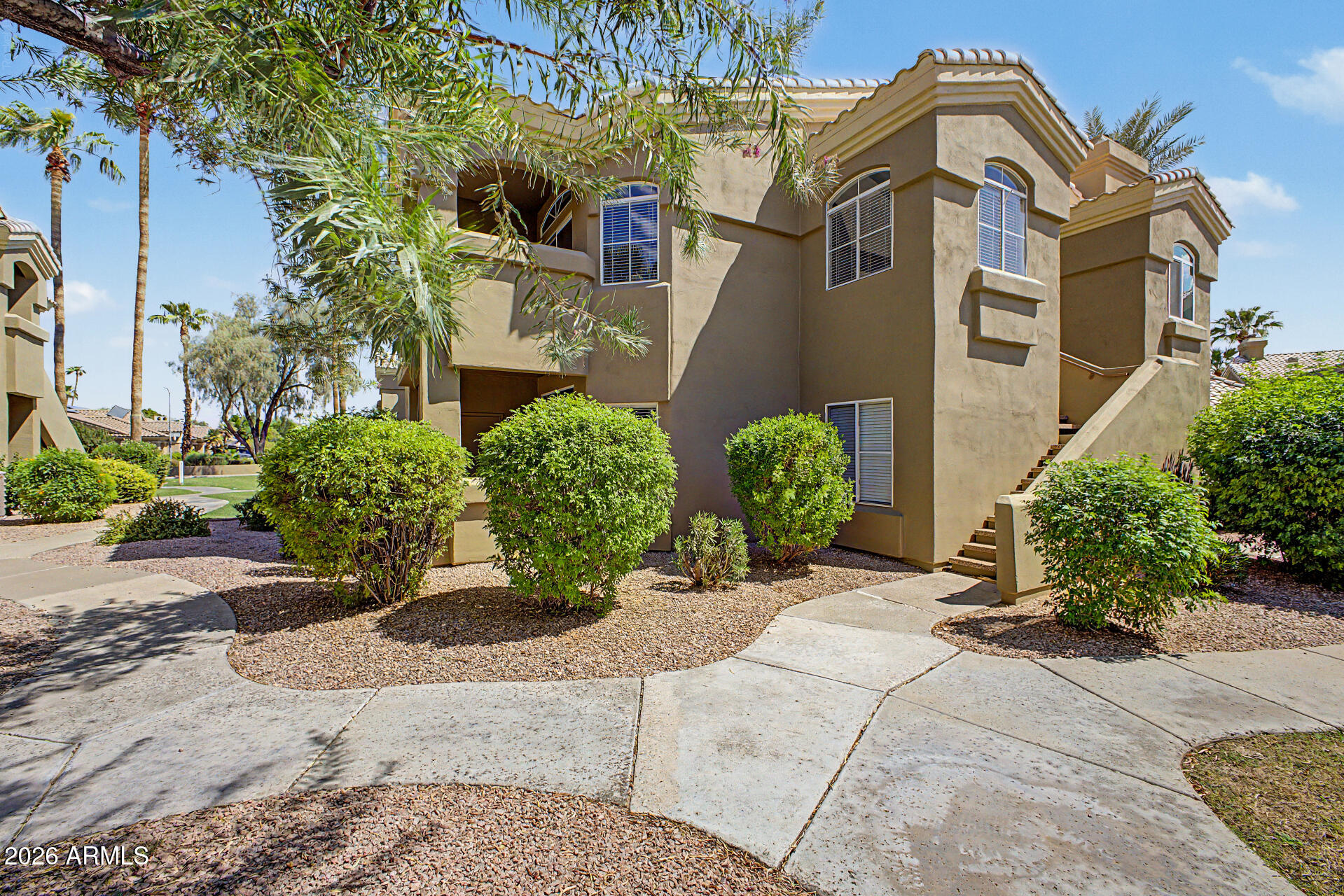 5335 E Shea Boulevard 2090 — photo