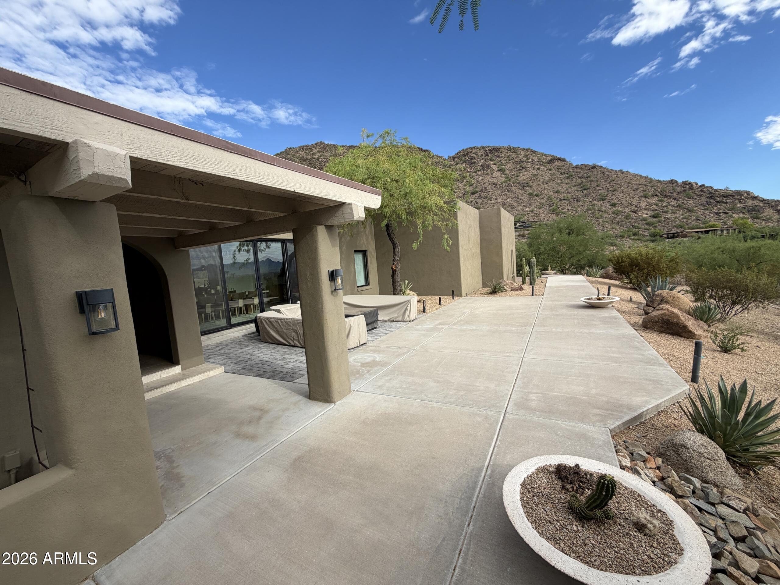 5849 E Hummingbird Lane — photo