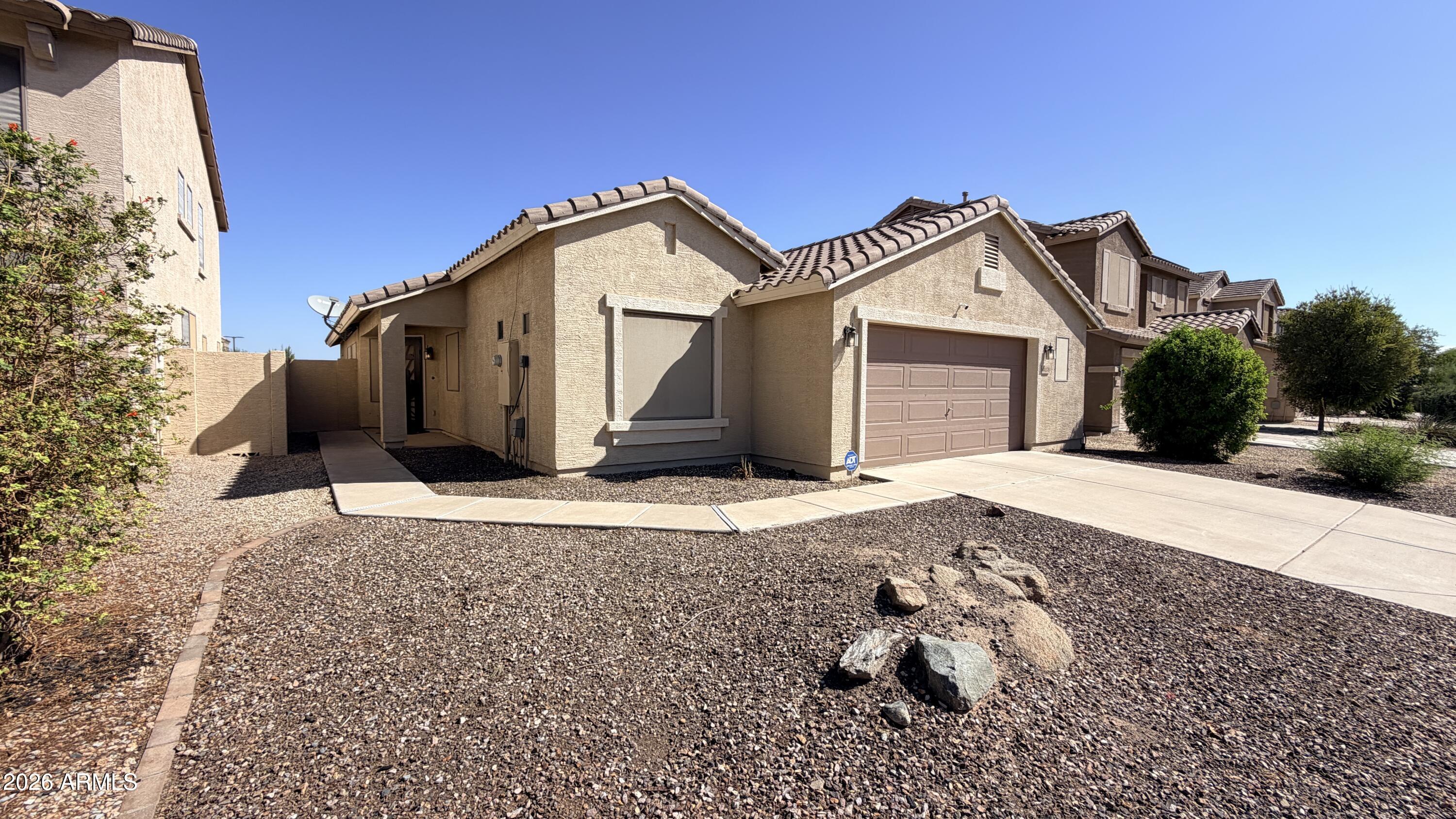 44178 W Lindgren Drive — photo
