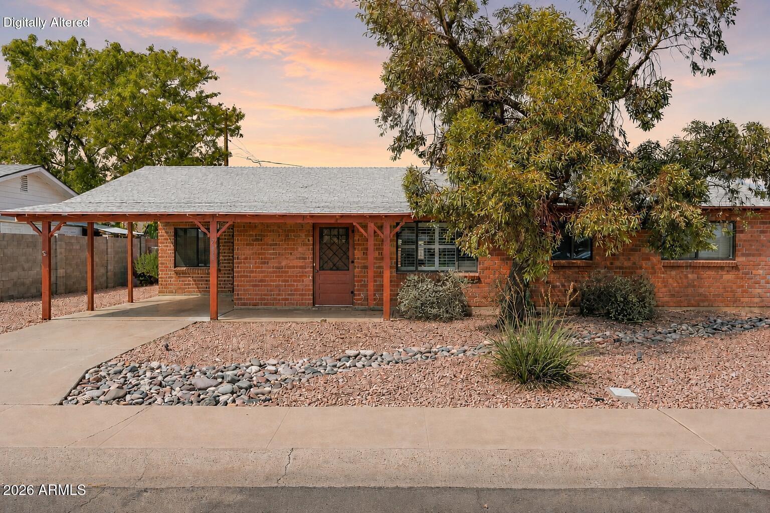 7308 E Sheridan Street — photo