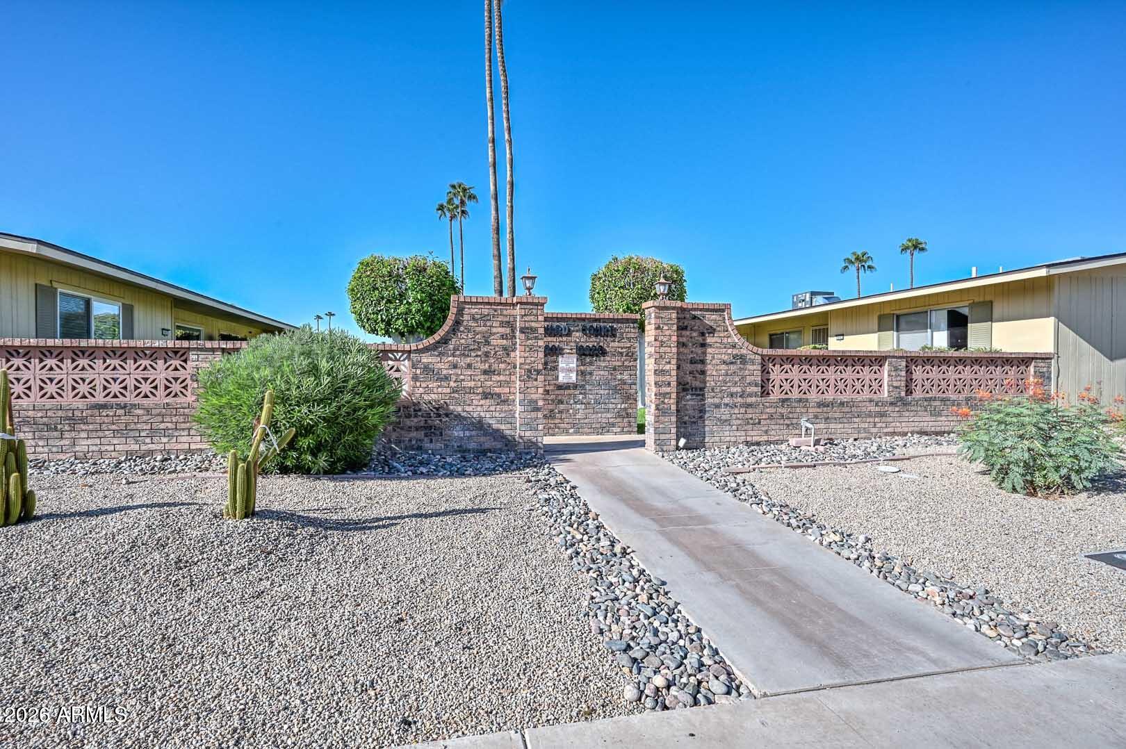 10911 W Santa Fe Drive — photo