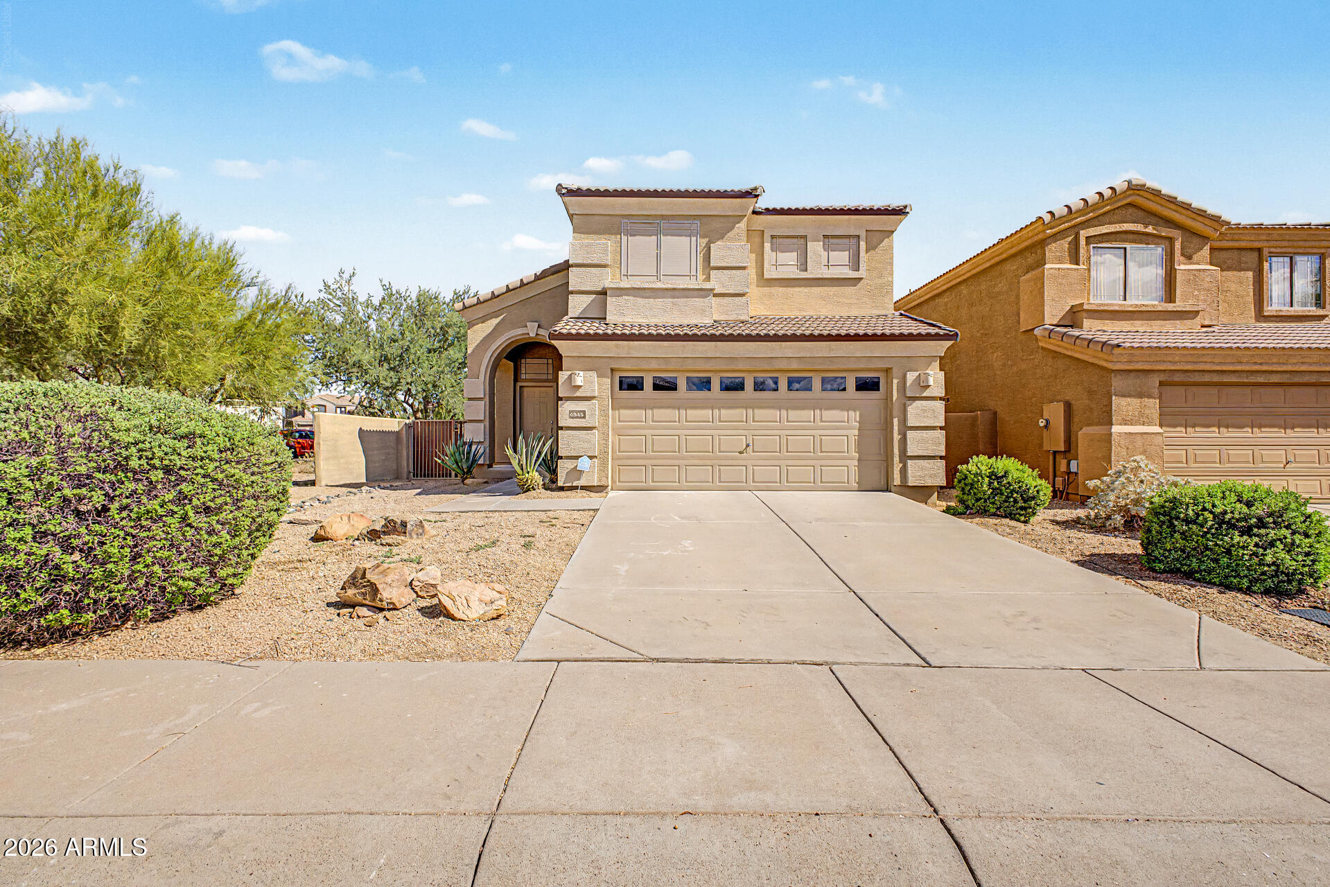 4945 E Roberta Drive — photo