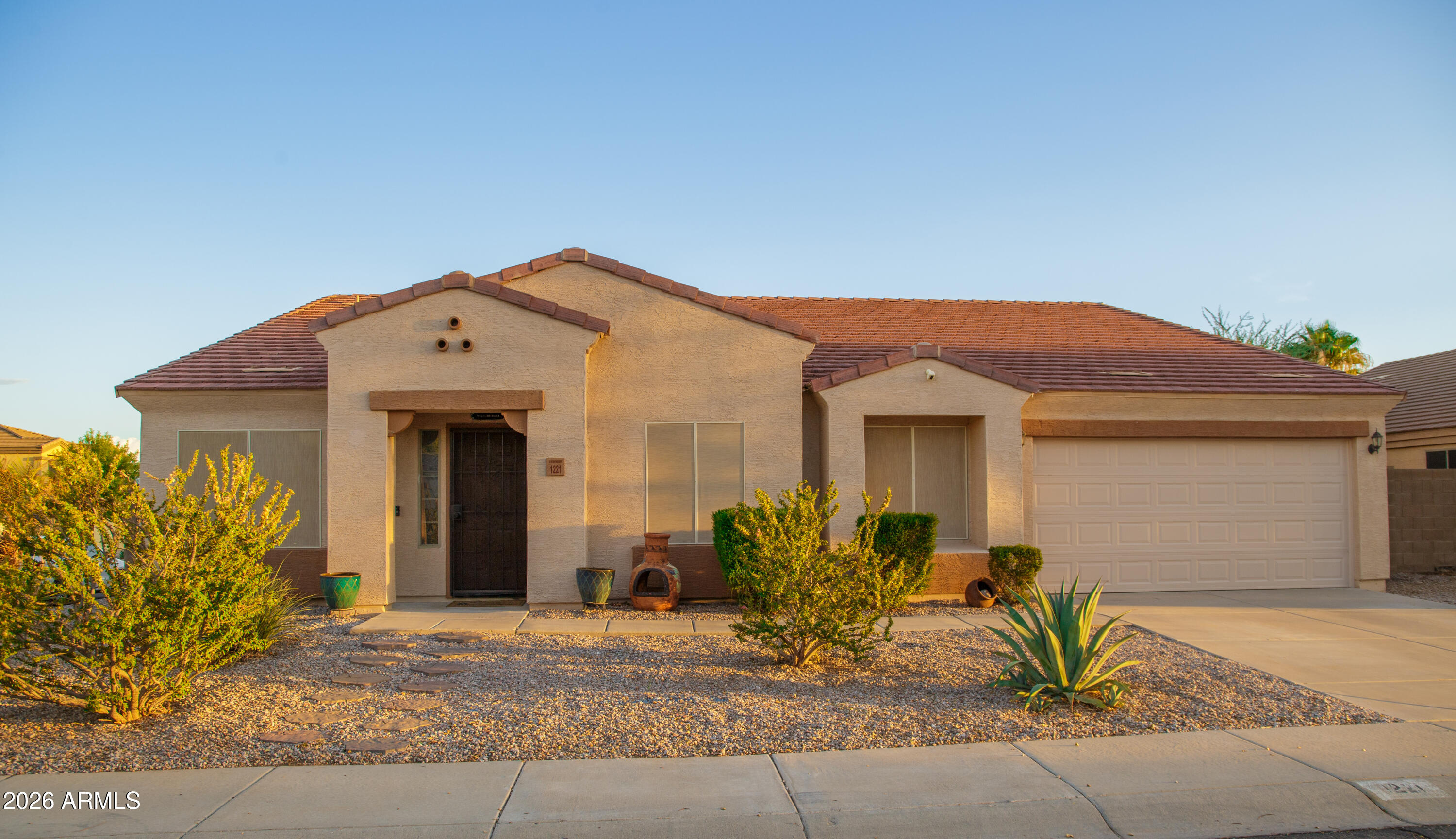 1221 W Delmonte Drive — photo