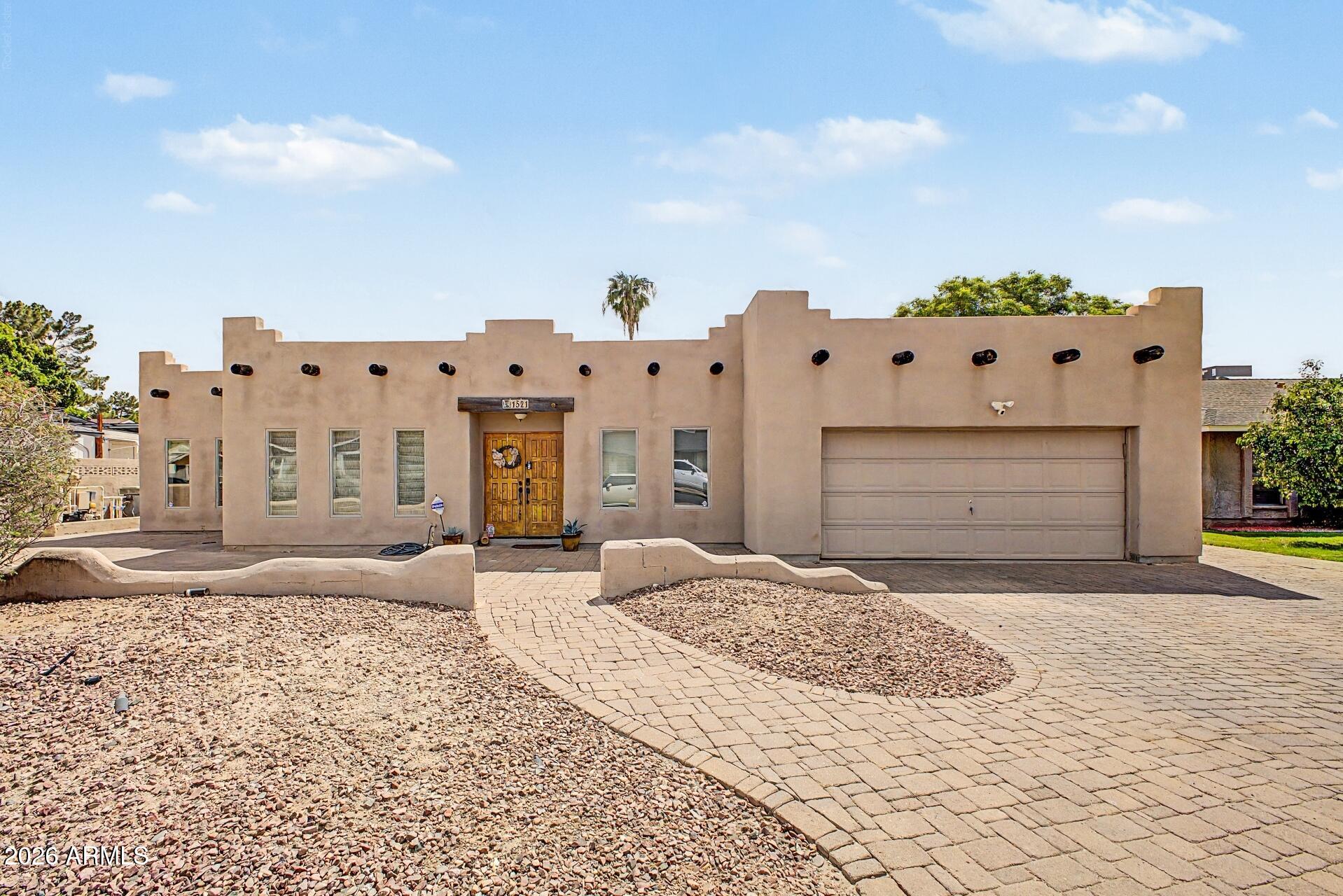 1521 E Fairfield Street — photo
