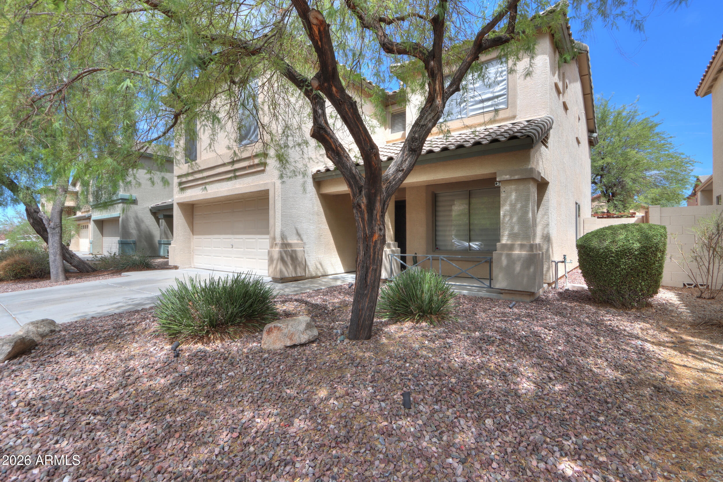 2524 W Hedgehog Place — photo