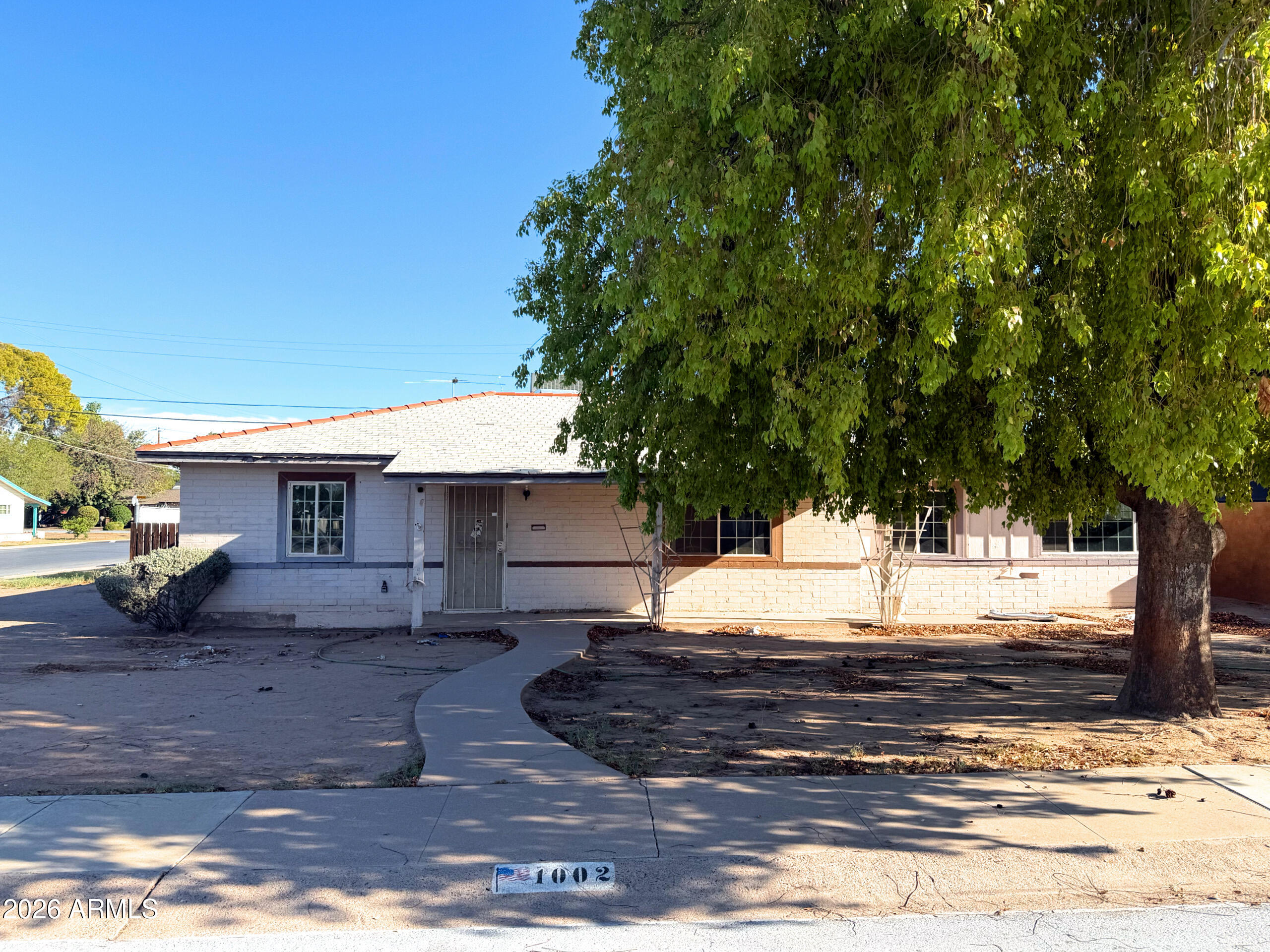 1002 E Vermont Avenue — photo
