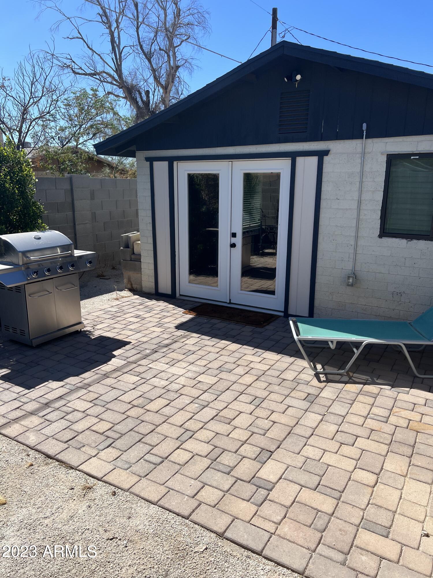 1049 E Weber Drive C — photo