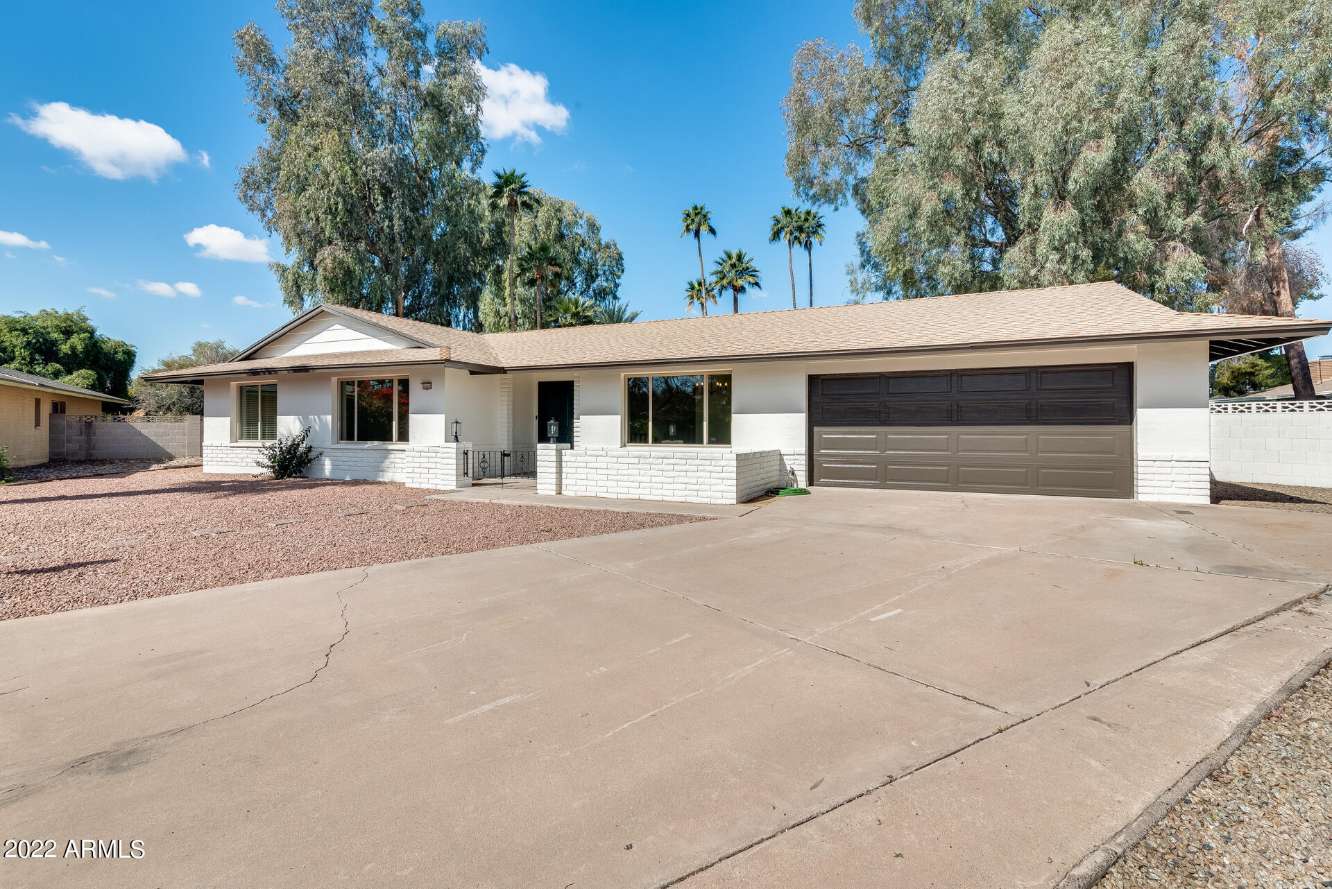 4402 W el Camino Drive — photo