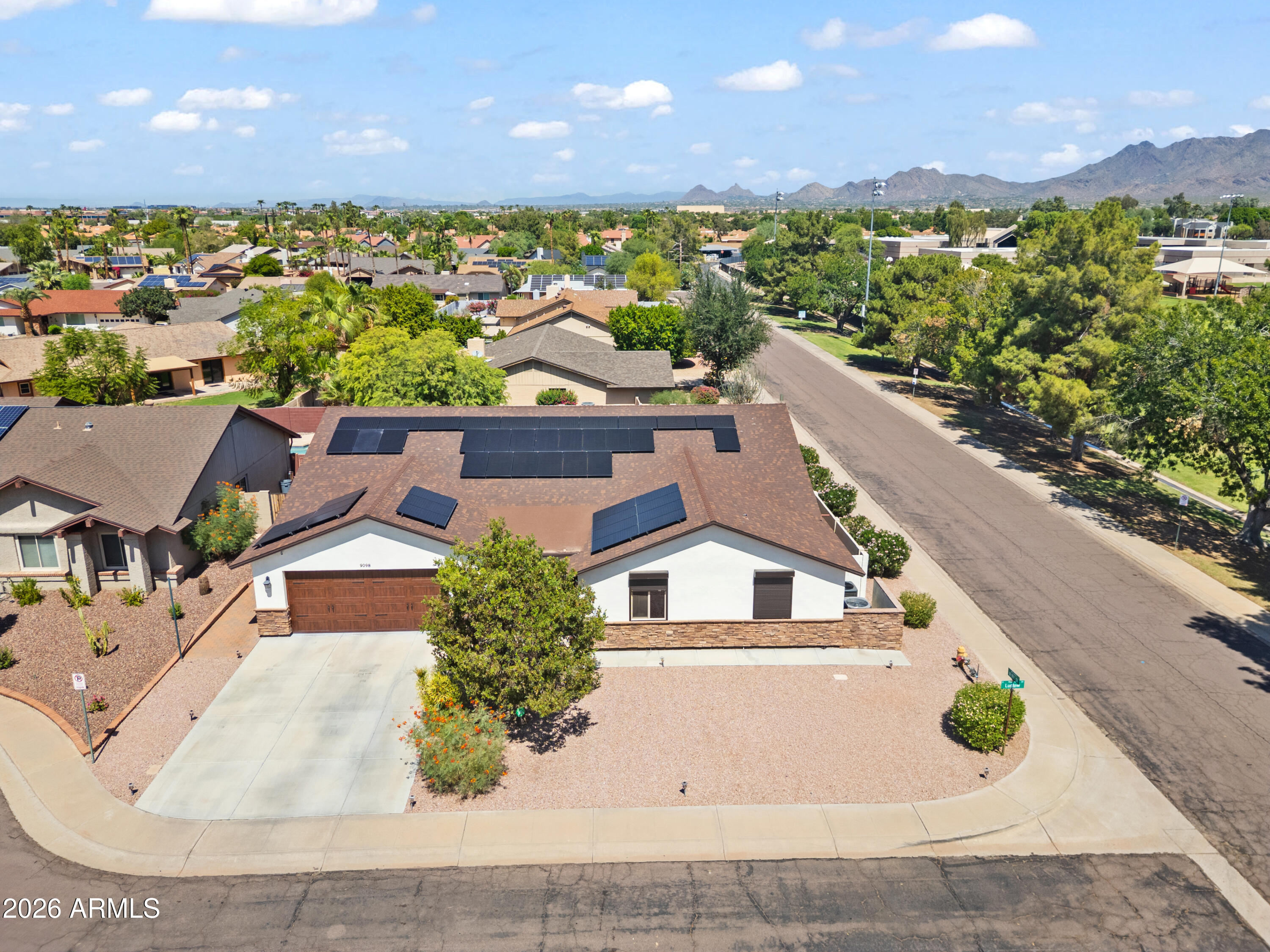 9098 E Ludlow Drive — photo