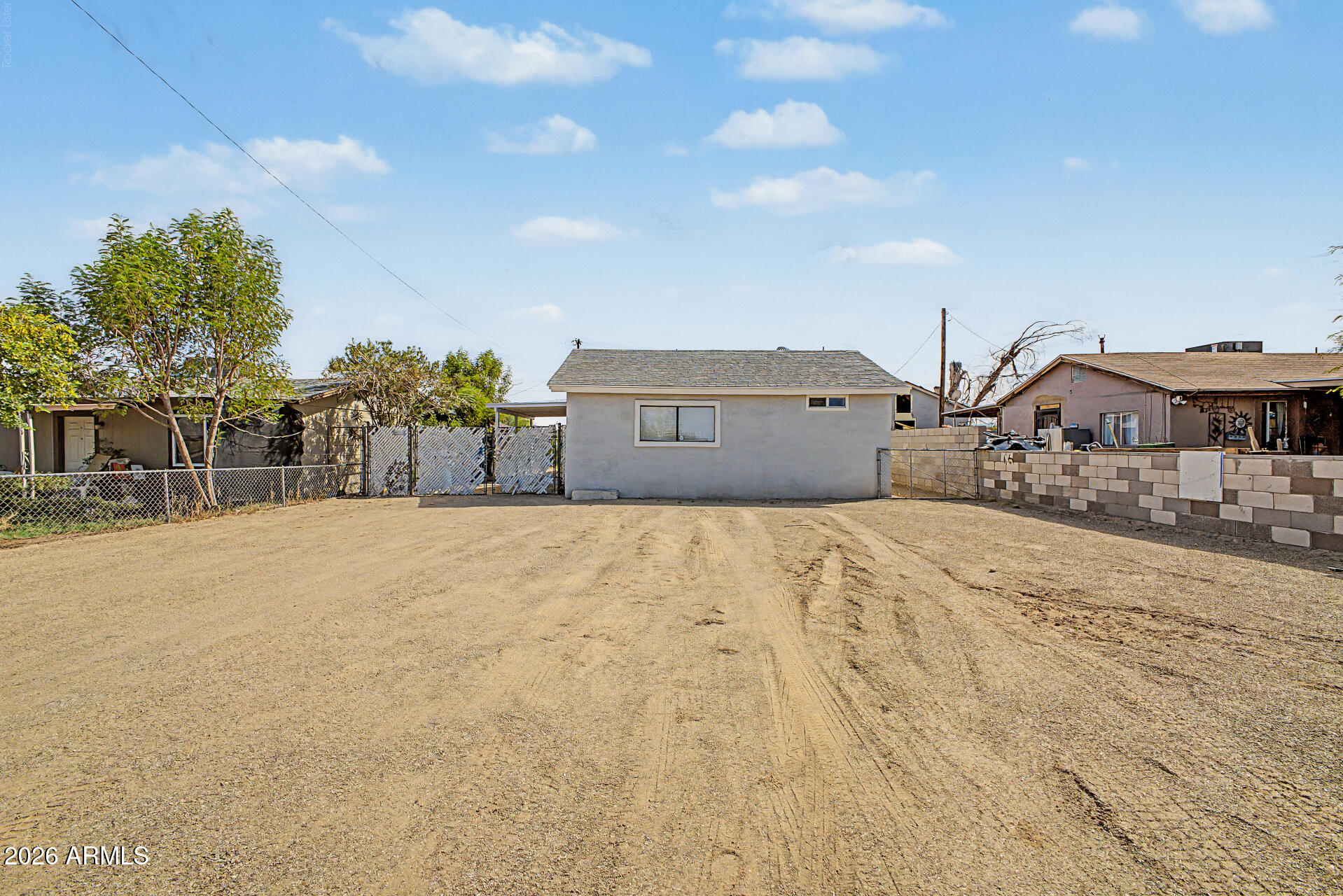 2425 W Papago Street — photo