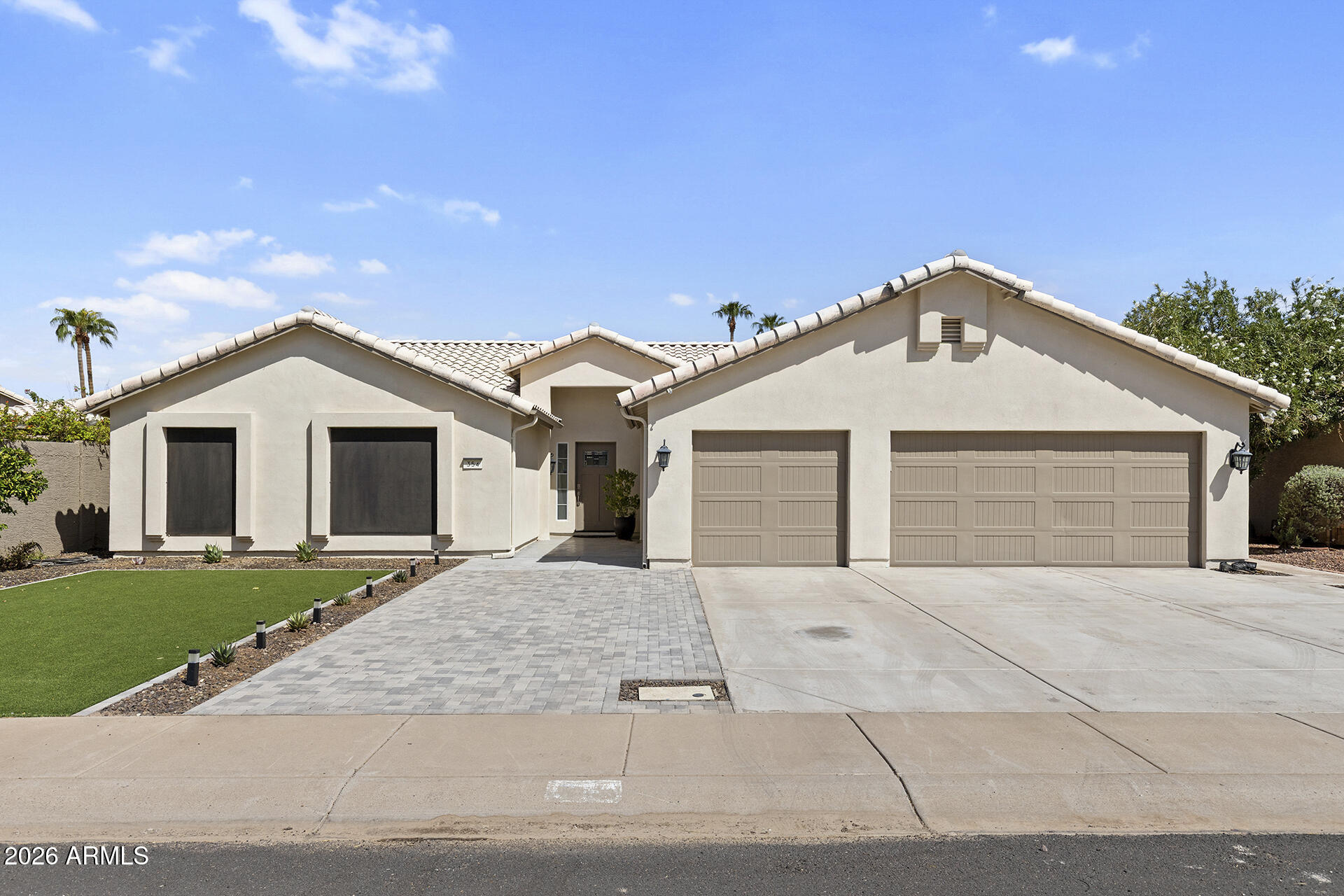 354 W Amoroso Drive — photo
