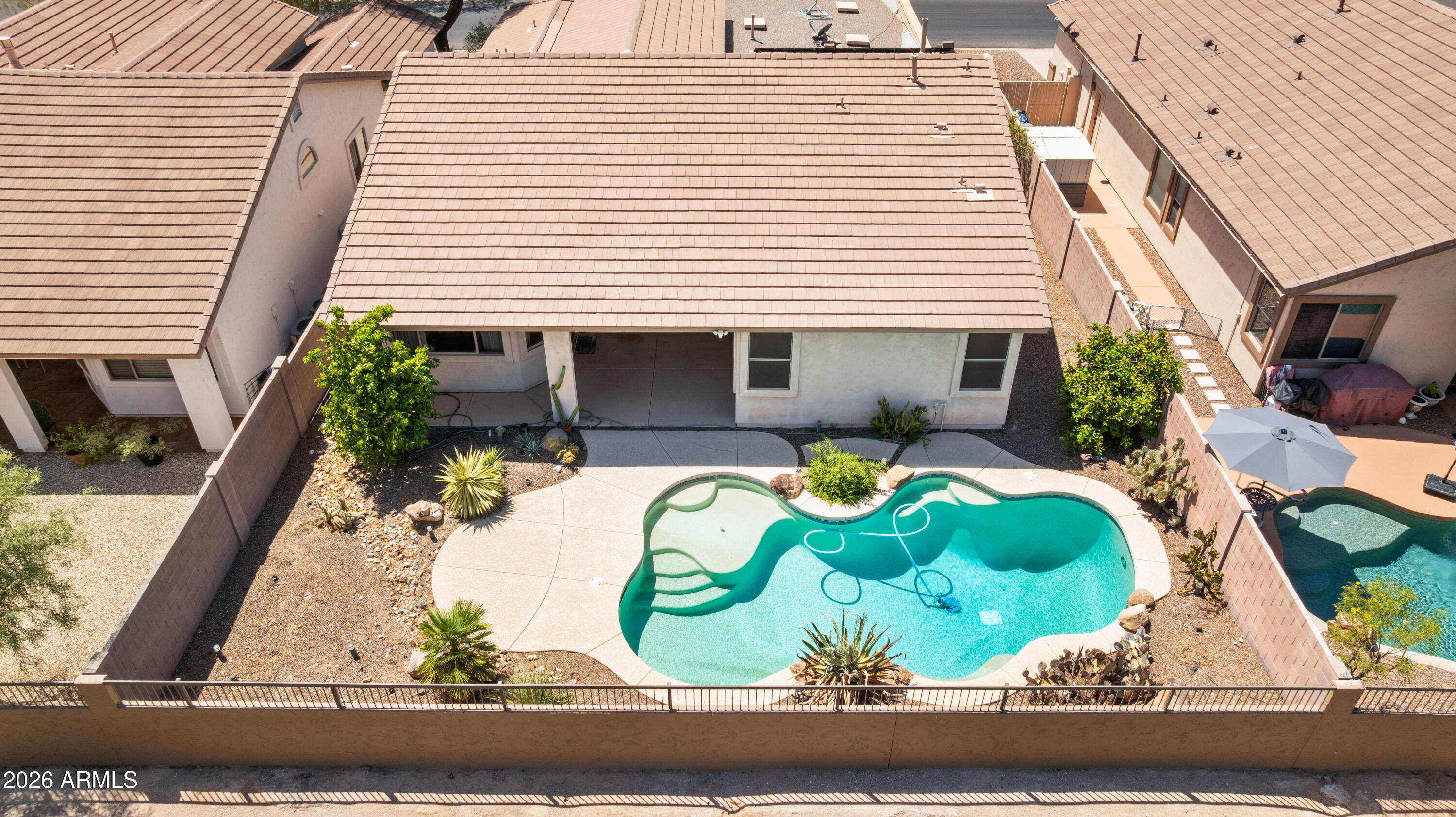 2517 N Raven Circle — photo